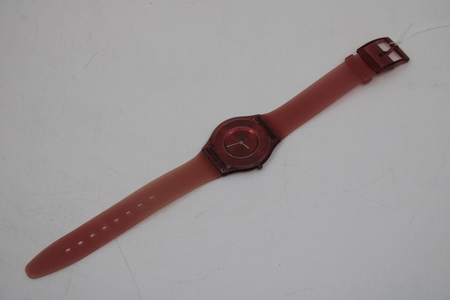 Vintage Skin Swatch 'Burgundy Softness' SFR103, NO box, good, used condition, Watch is working 100%, strap is original