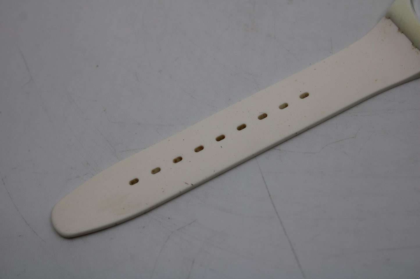 Swatch Watch 41mm New Gent 'White Lacquered' SUOW100, Original strap, Working 100% Very Nice, Used Condition