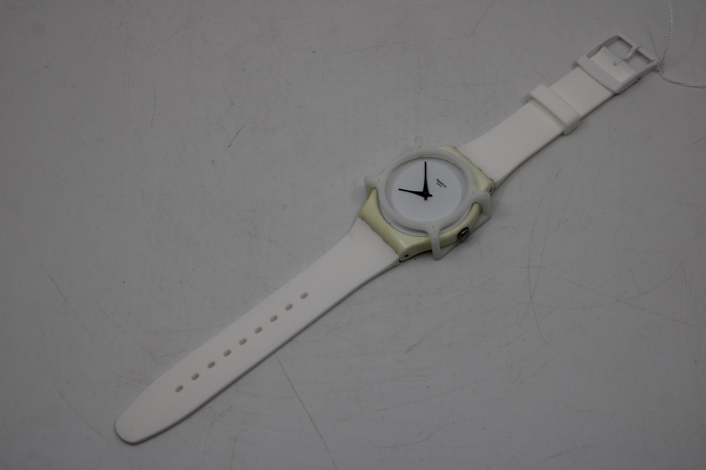 Swatch Watch 41mm New Gent 'Winged Watch' SUOZ103, Original strap, Working 100% Nice, Used Condition, Guard is included