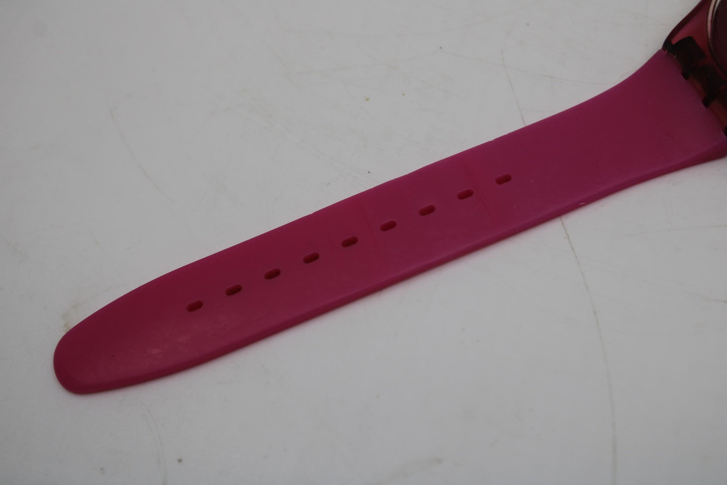 Vintage New Gents Swatch 'Pink Lacquered' SUOP100, in good condition, working 100% with the original strap