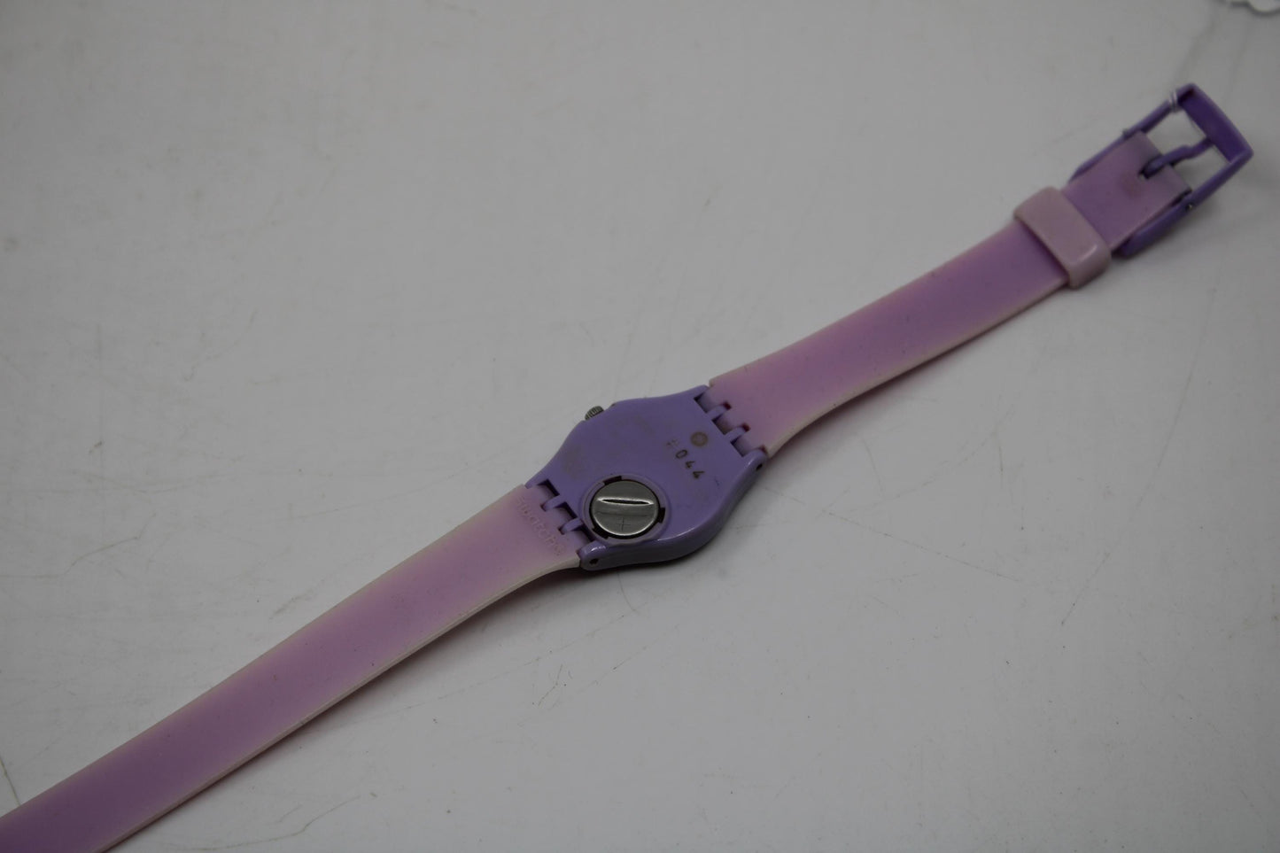 Berry Sorbet Vintage ladies Swatch, LV114, NO box, working 100%, original long strap