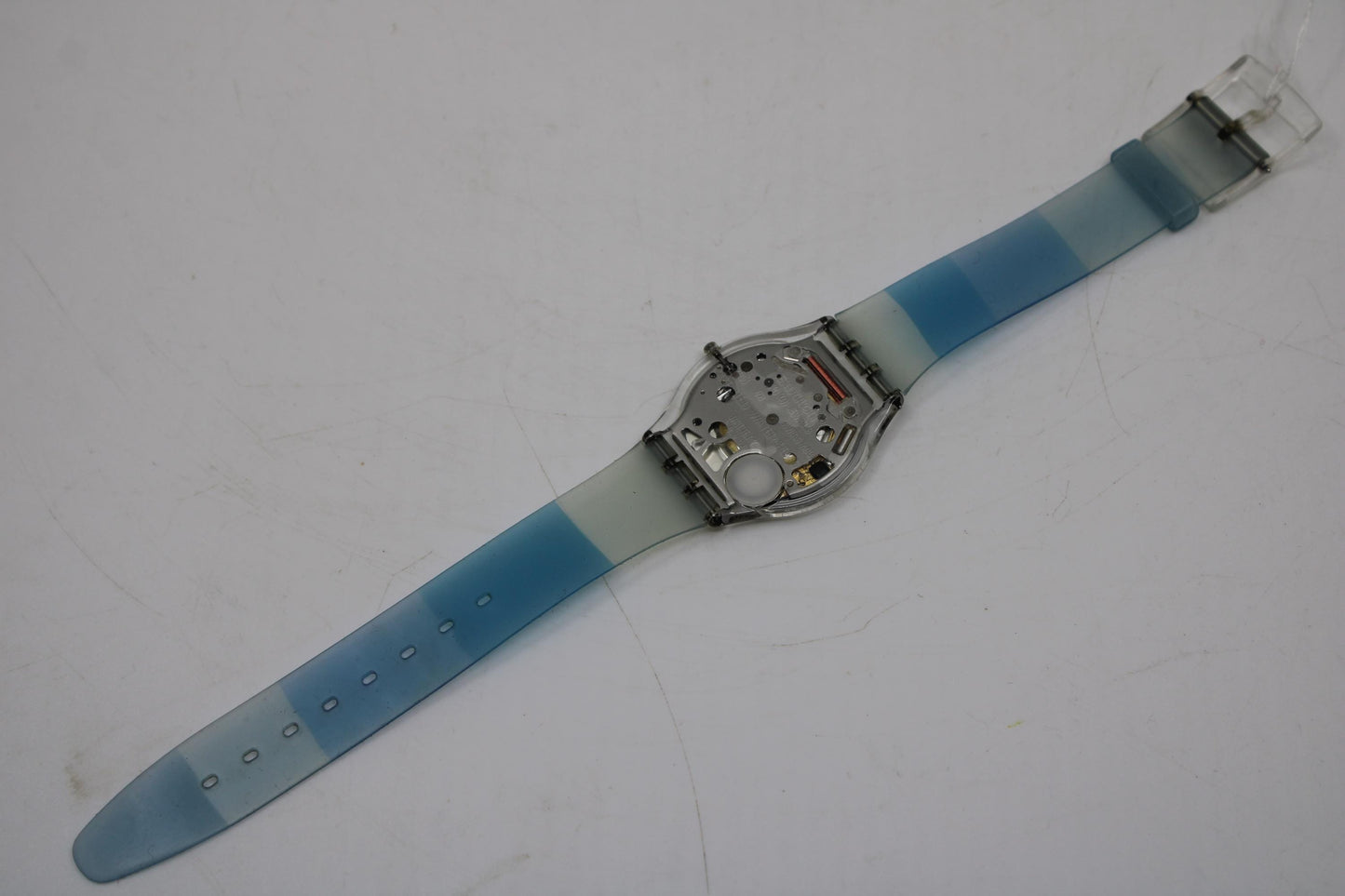 Vintage Skin Swatch 'Bludablu' SFK170, NO box, good, used condition, Watch is working fine, strap is original