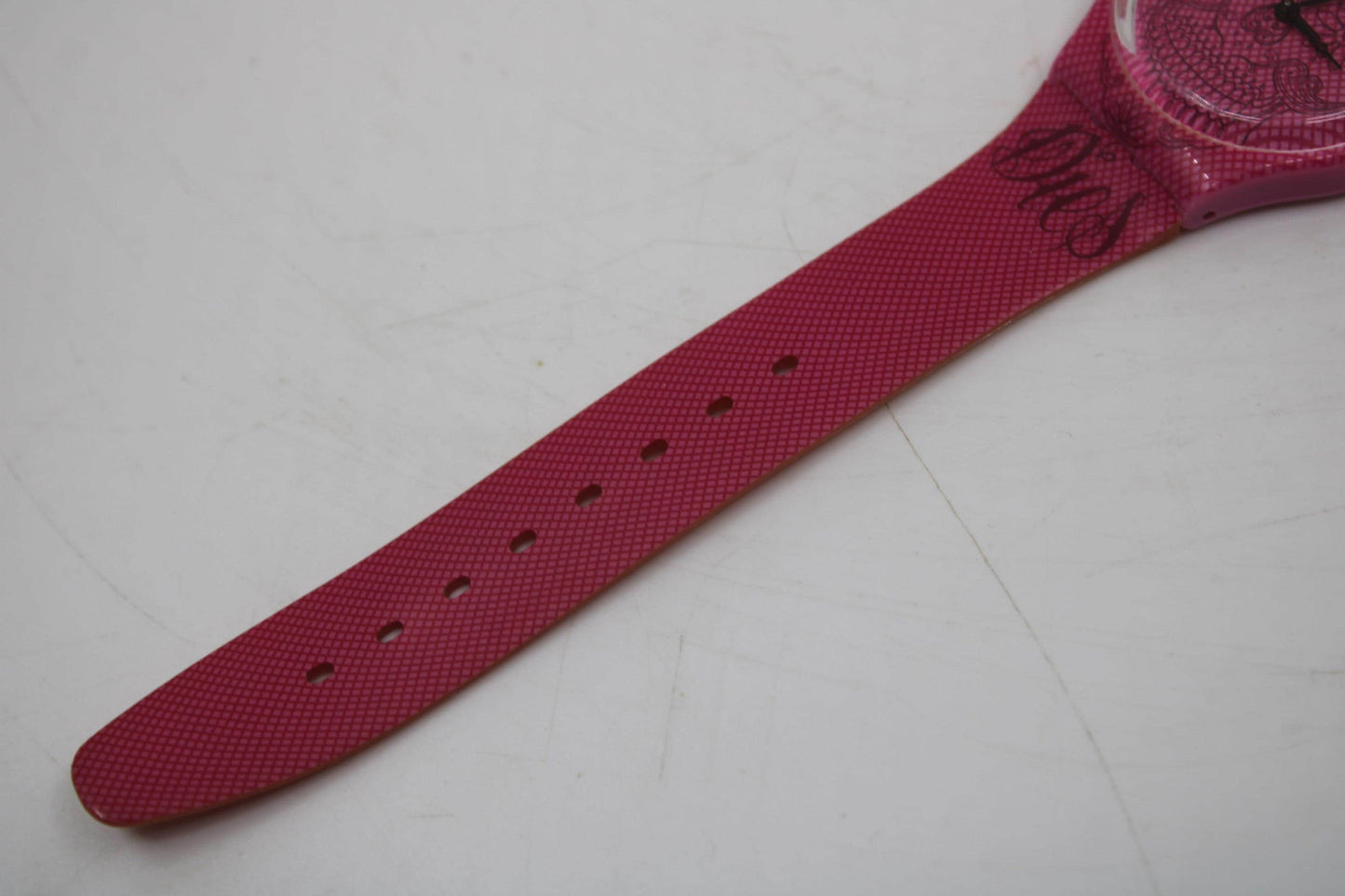 Vintage Gents 34mm Swatch, 'Time Never Dies', model number GP138, nice used condition with original strap