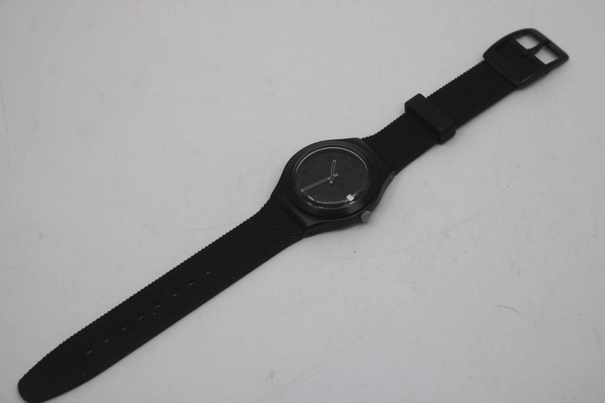 Swatch Irony, 'Black Effect' YGB4007, No Box, Original Strap, Working fine, Beautiful, Near Mint Condition