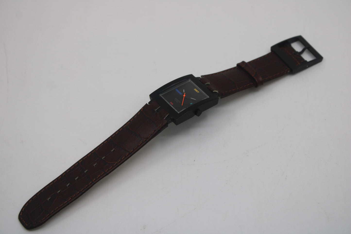2000 Square SUAB100 'Don't be 2 Square', nice used condition, brandnew, unworn strap, working fine