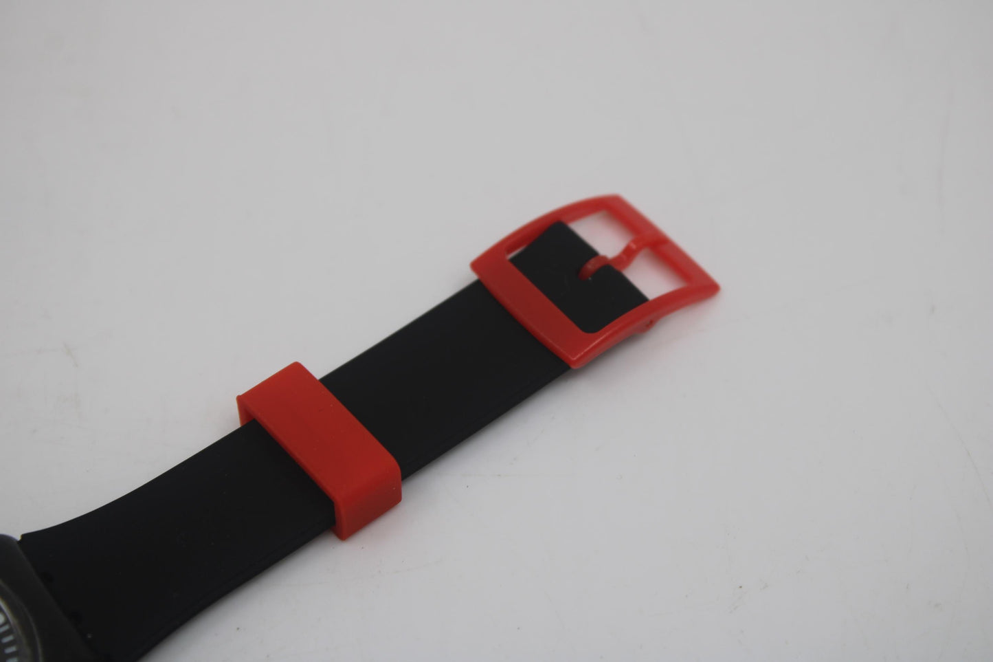 Vintage Gents Swatch 'Red Sunday', GB750, In a Used Condition, working fine, NEW non-original Strap