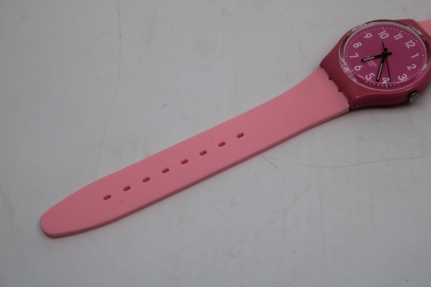 Mint 17mm Gents Swatch, Dragonfruit, GP128, in perfect working order!