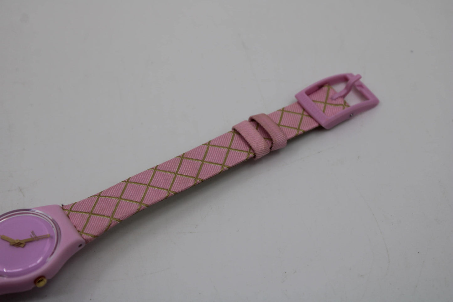Vintage 25mm ladies Swatch, LP133, 'Waffel' NO box, MINT condition, original long, double wrap strap