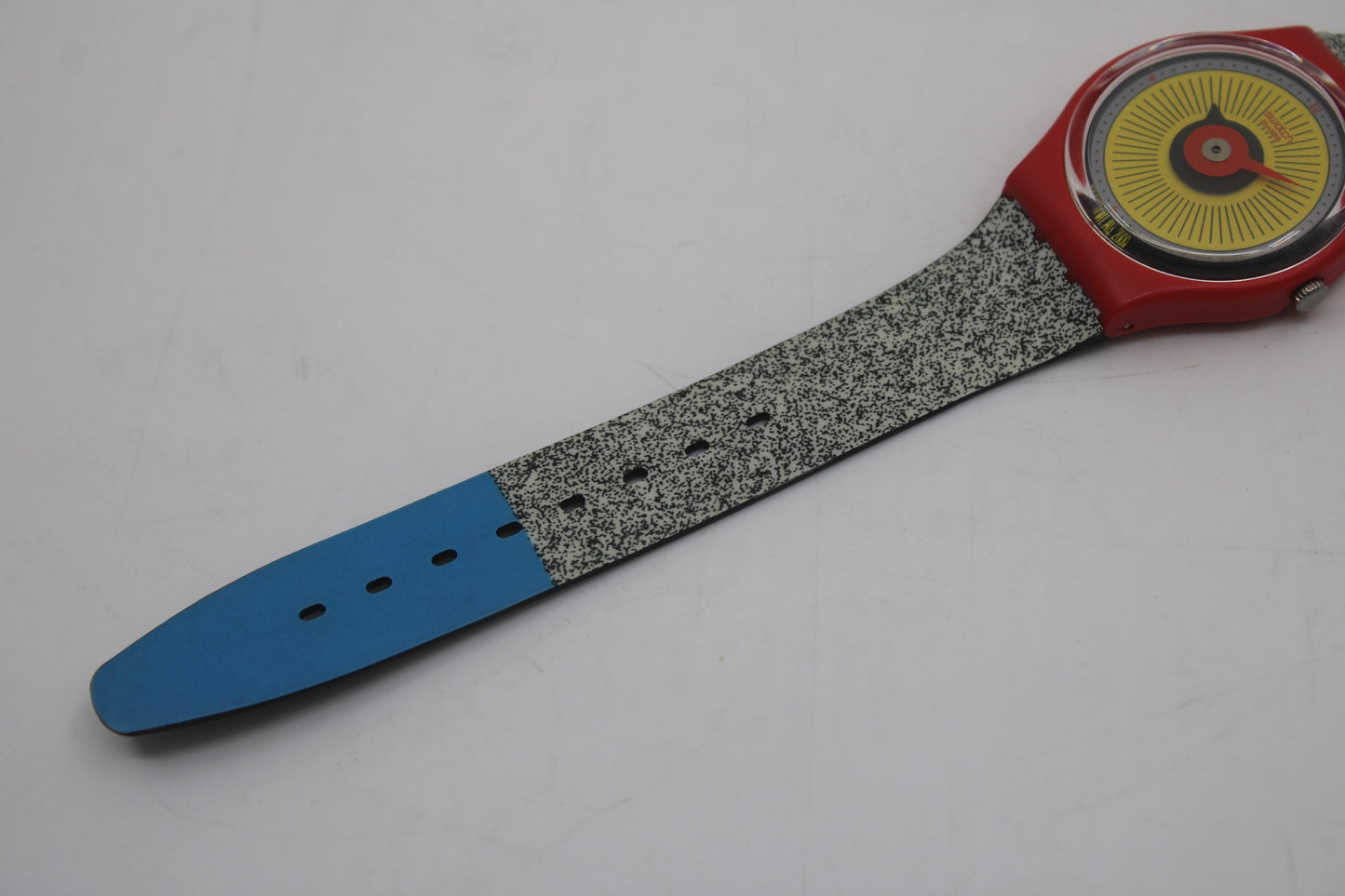 Gents Swatch 'Radio Button', GR153, working fine nice vintage Swatch in a Near Mint condition, original strap