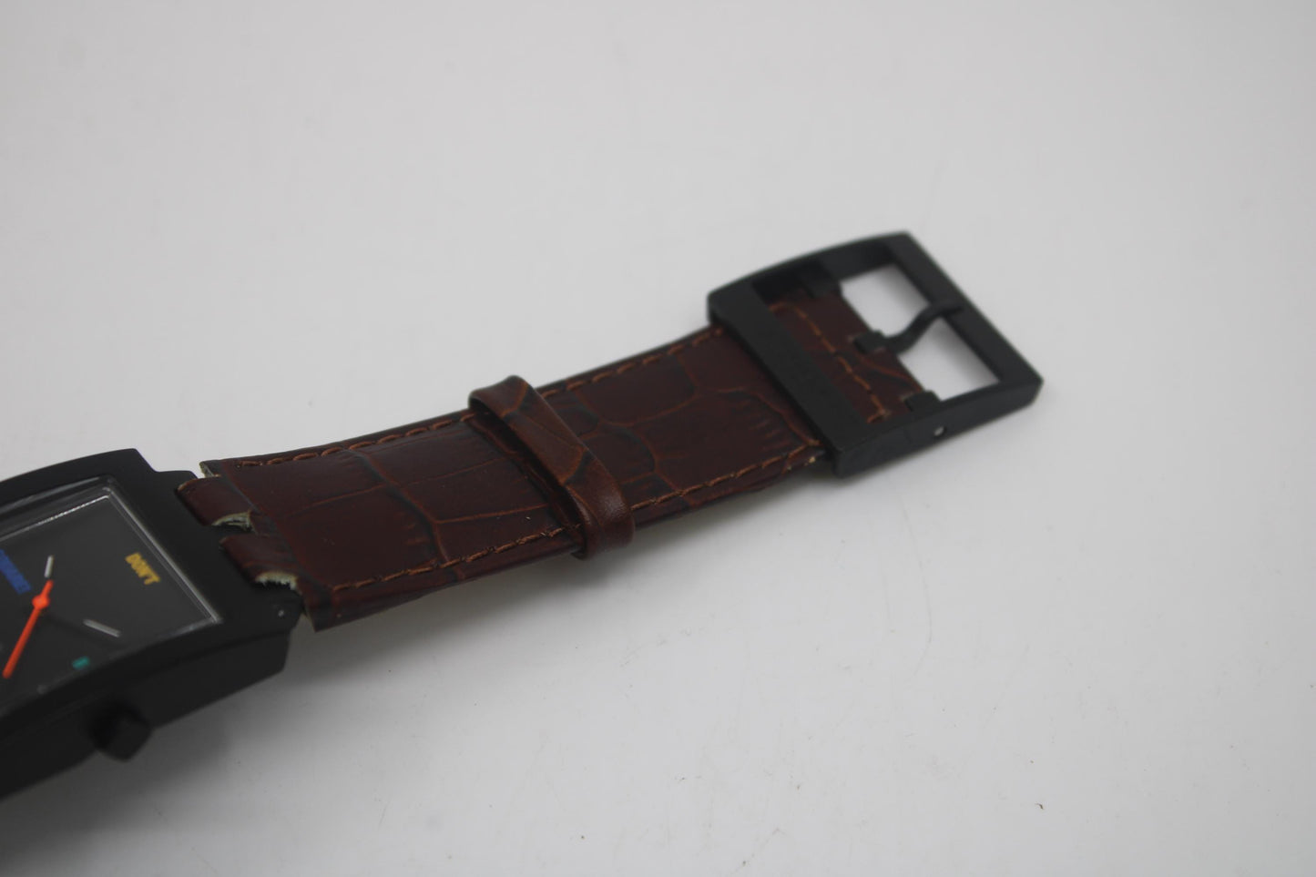 2000 Square SUAB100 'Don't be 2 Square', nice used condition, brandnew, unworn strap, working fine