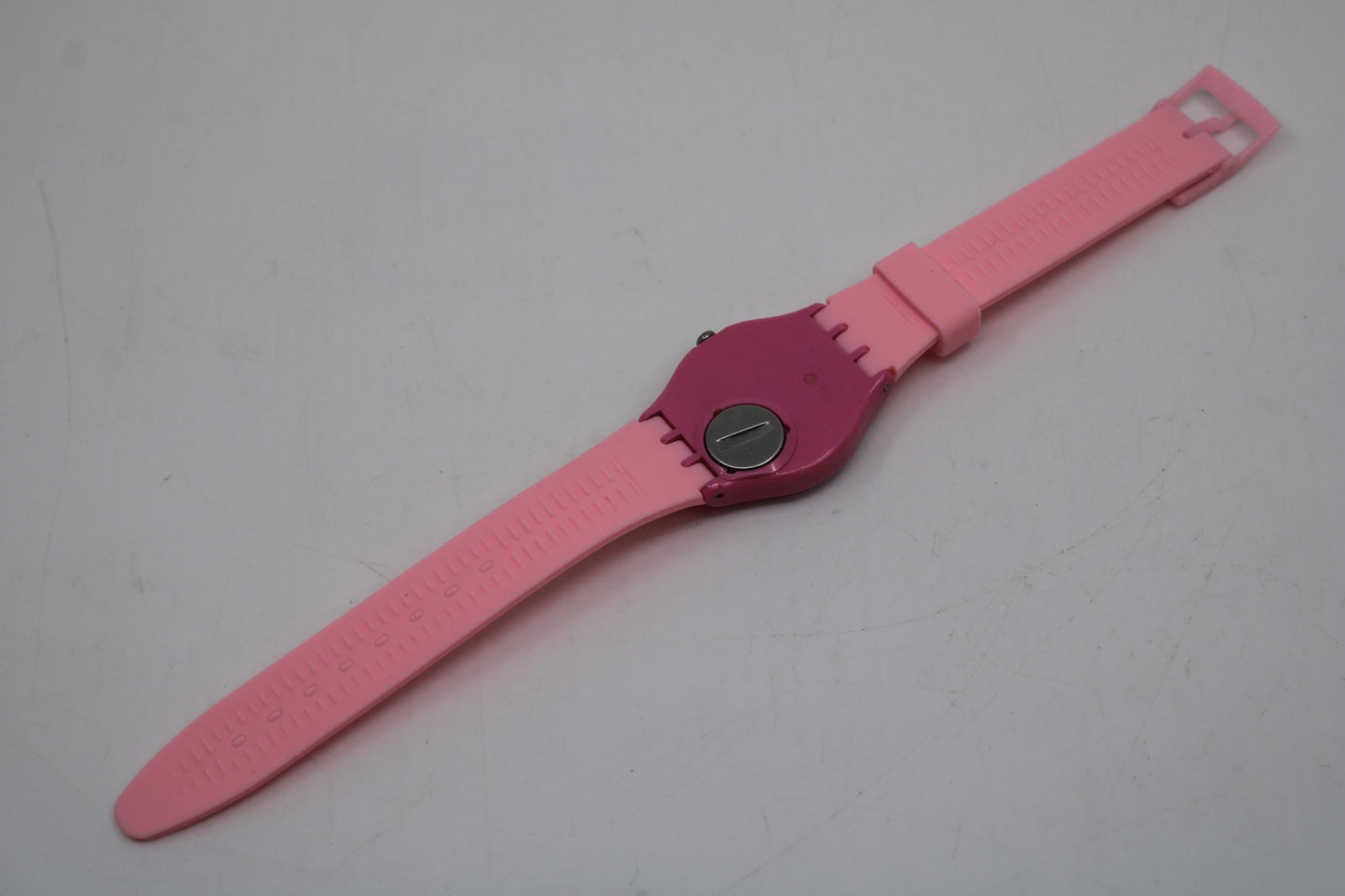 Mint 17mm Gents Swatch, Dragonfruit, GP128, in perfect working order!