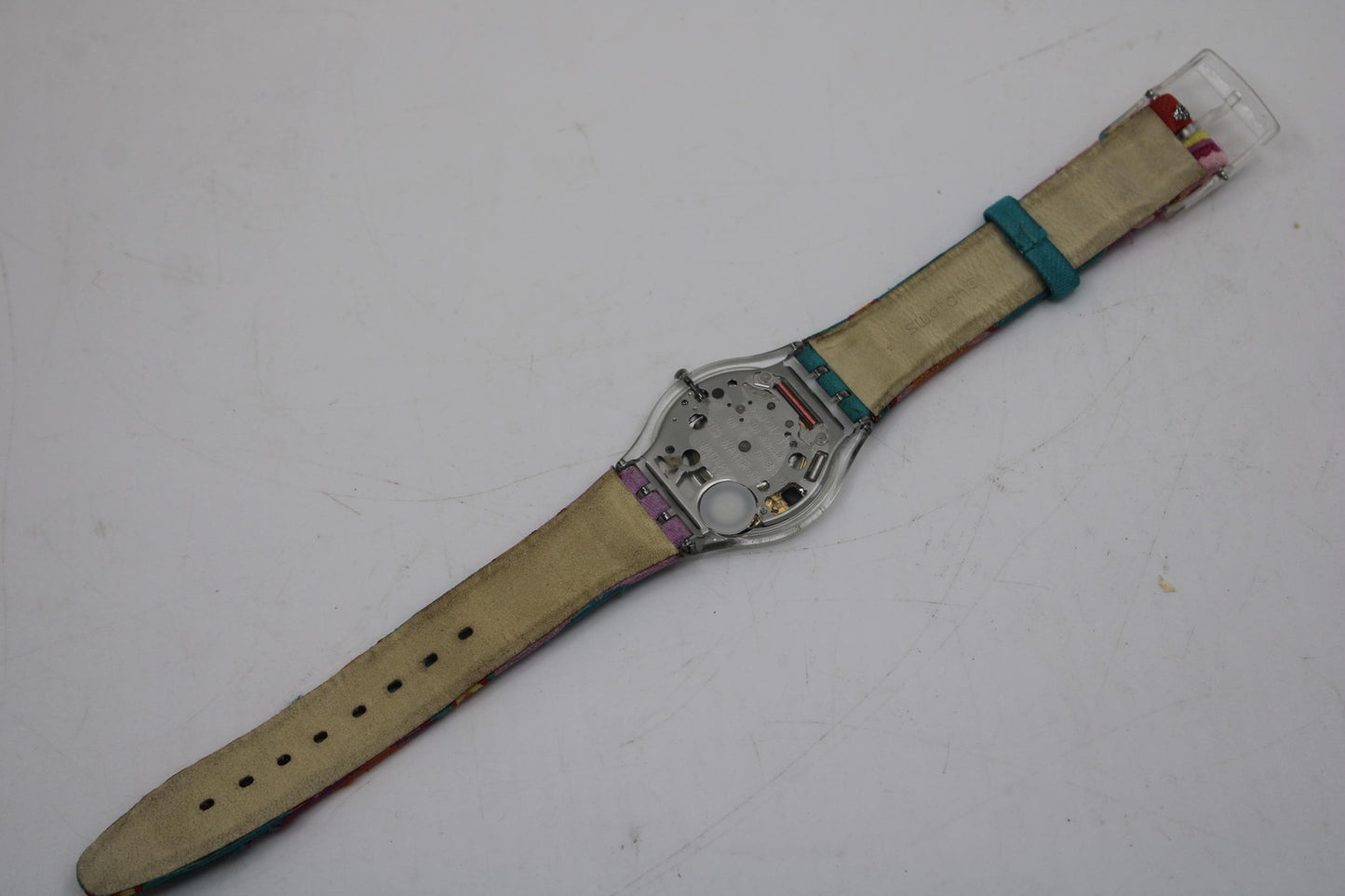 Vintage Skin Swatch 'Sundari' SFK174, NO box, very good, used condition, Watch is working fine, strap is original