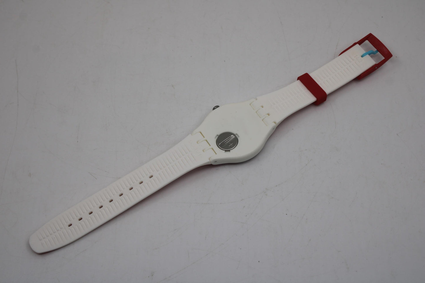 Vintage New Gents Swatch 'Sweet Kiss' SUOZ168, in MINT condition, working, with the original strap