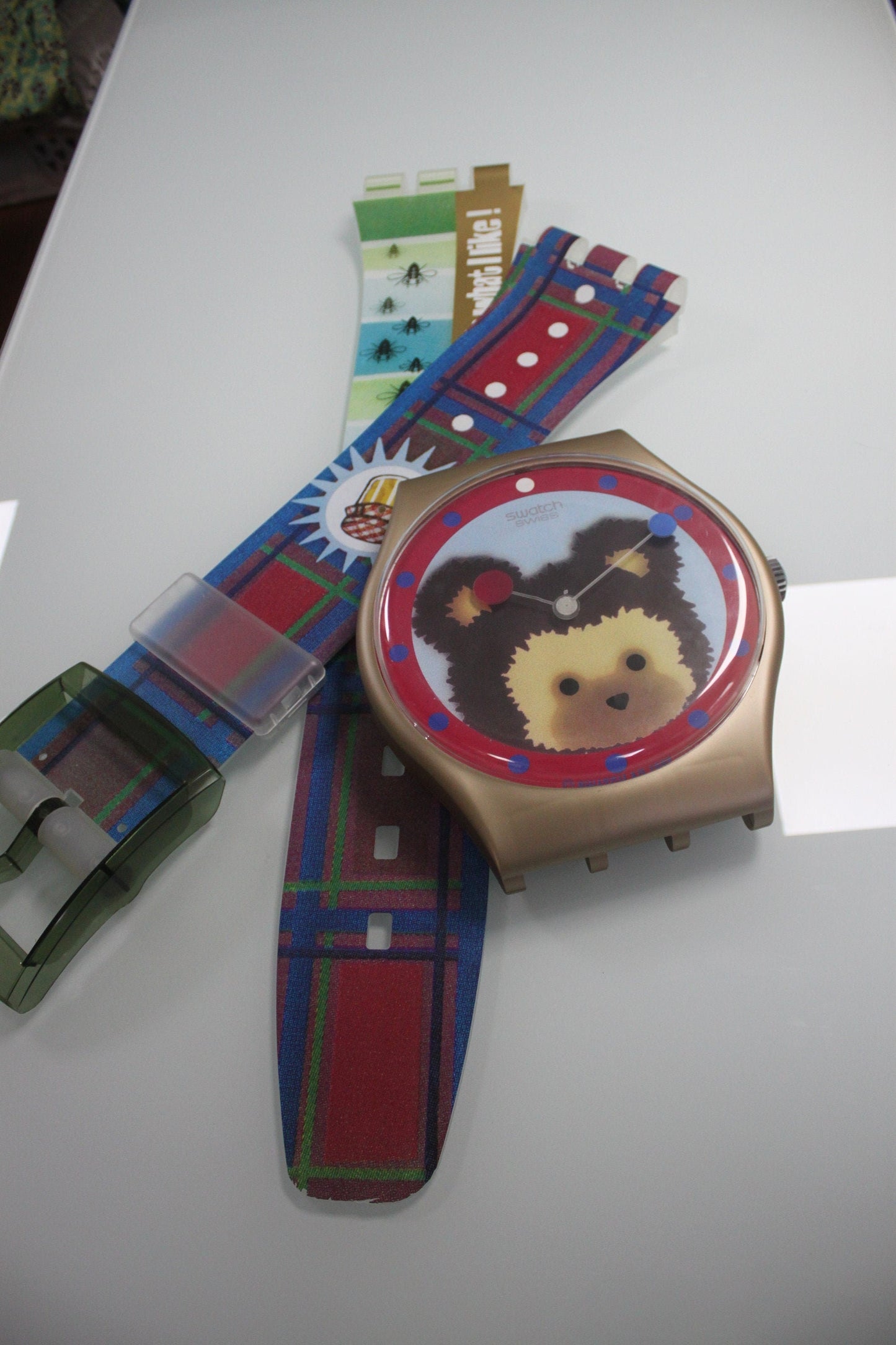 ULTRA RARE Very Good condition 1997 Maxi Swatch, 'Sweet Teddy', MGJ121 Limited to 120 pieces, working 100%