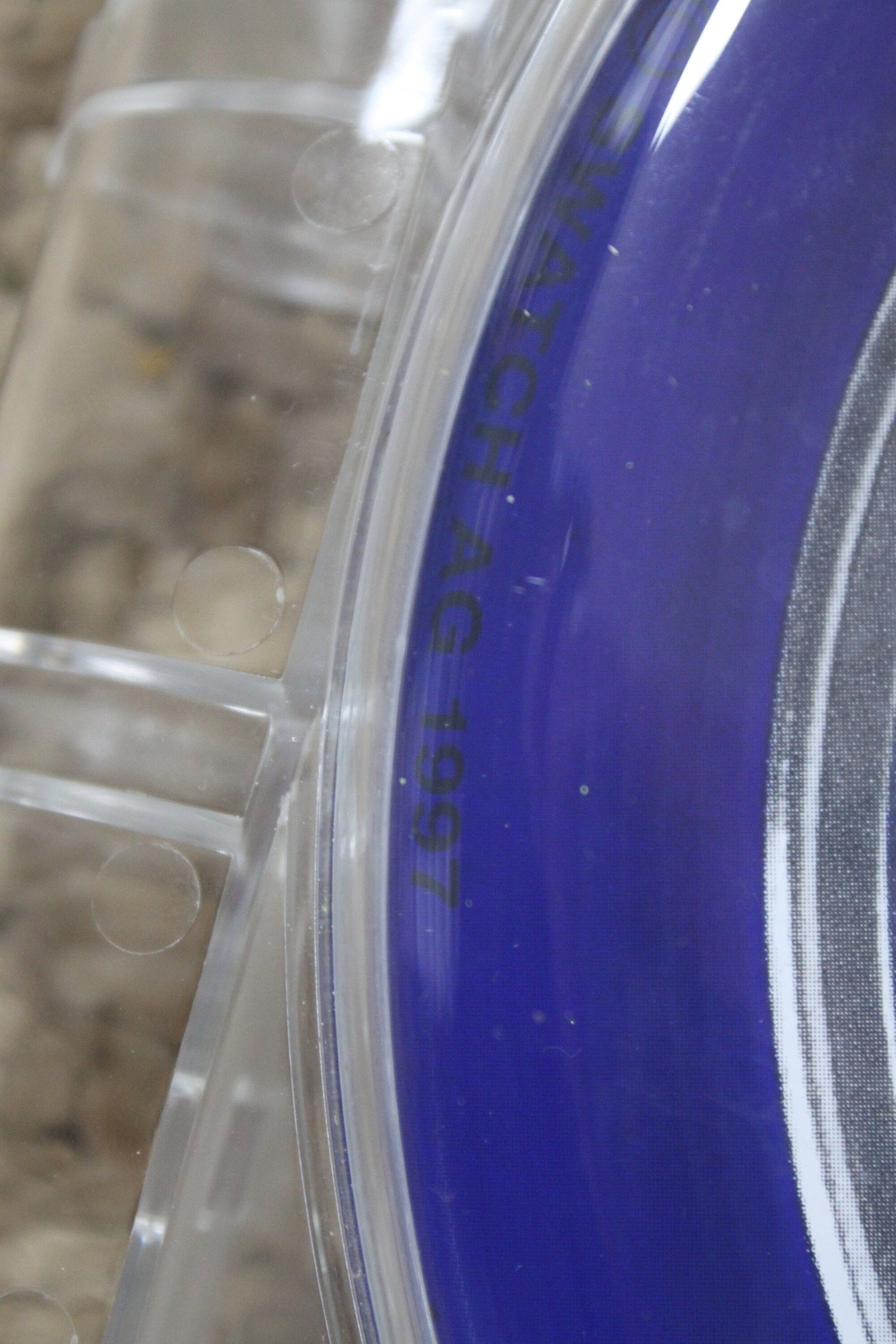 VERY GOOD condition 1997 Maxi Swatch, 'Small In Big', MGK254 unique, Good condition, working 100%, NO Strap included in the sale!