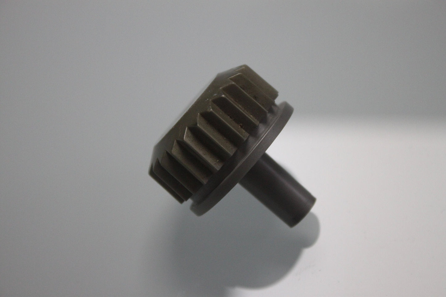 1986-ish very early, vintage Maxi Swatch Crown, 1st style case, does NOT fit 1987 and later