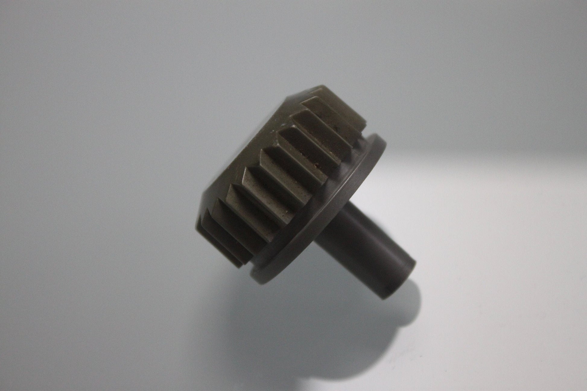 1986-ish very early, vintage Maxi Swatch Crown, 1st style case, does NOT fit 1987 and later