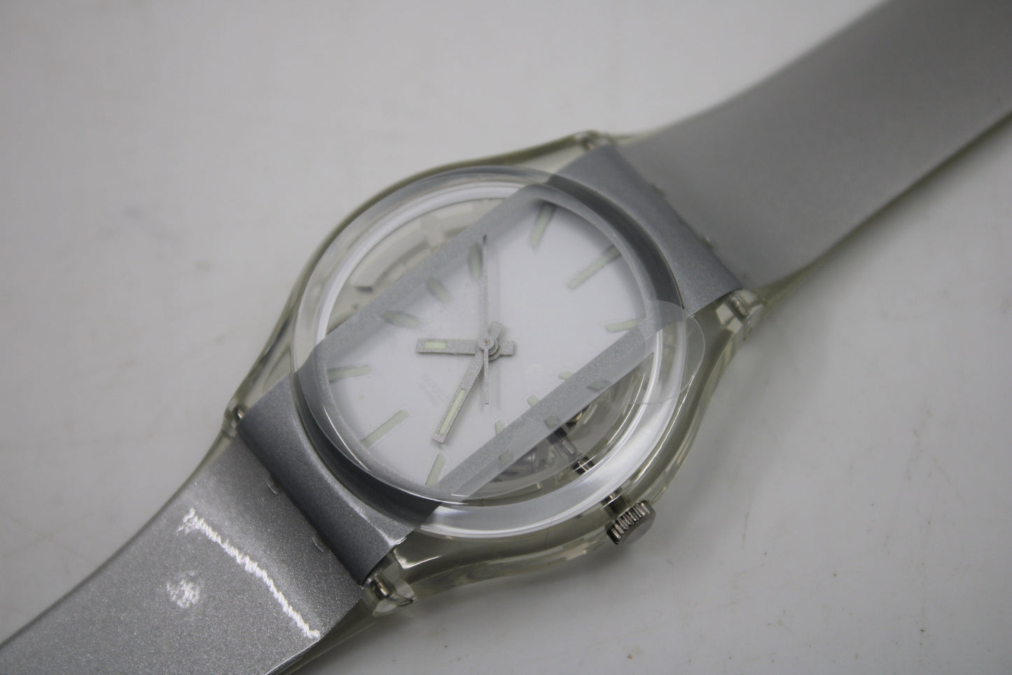 2001 Vintage Gents Swatch 'Masking' GK335, UNUSED and NEW old stock with original box and accessoires