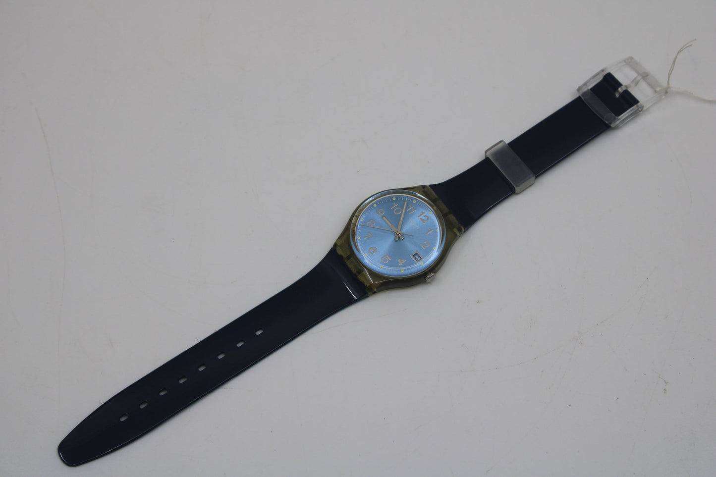 2000, 17mm Gents Swatch, 'Blue Choco', G415, rough condition, in perfect working order!