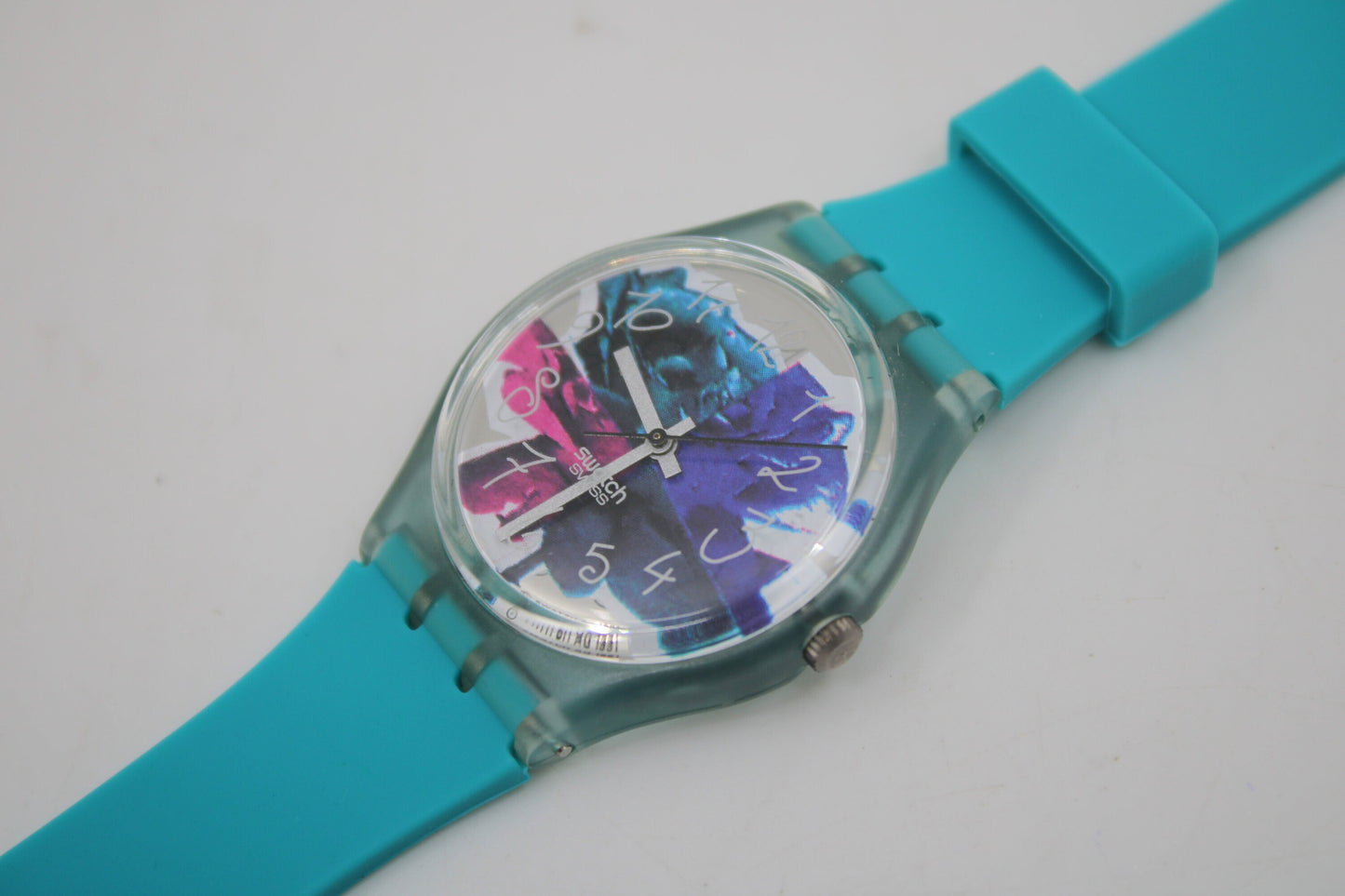 1992 Vintage Gents Swatch 'Photoshooting' GN122, in new old stock, unworn condition, working 100%