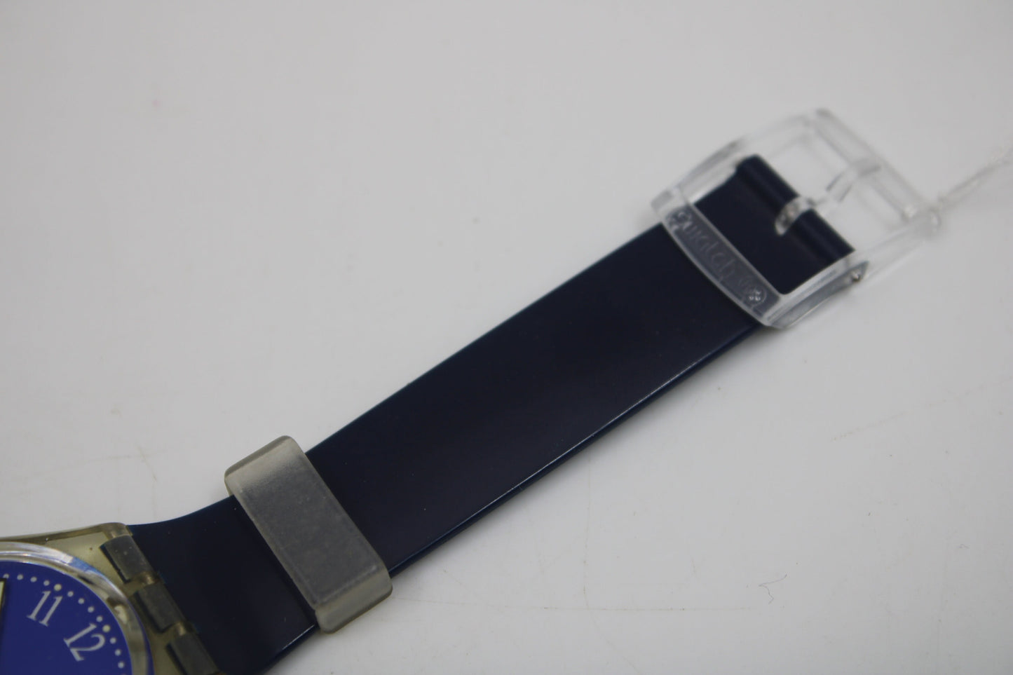 1992 Vintage Gents Swatch 'Blu-Lui' GK400, in a nice, used condition, working 100% with the original strap