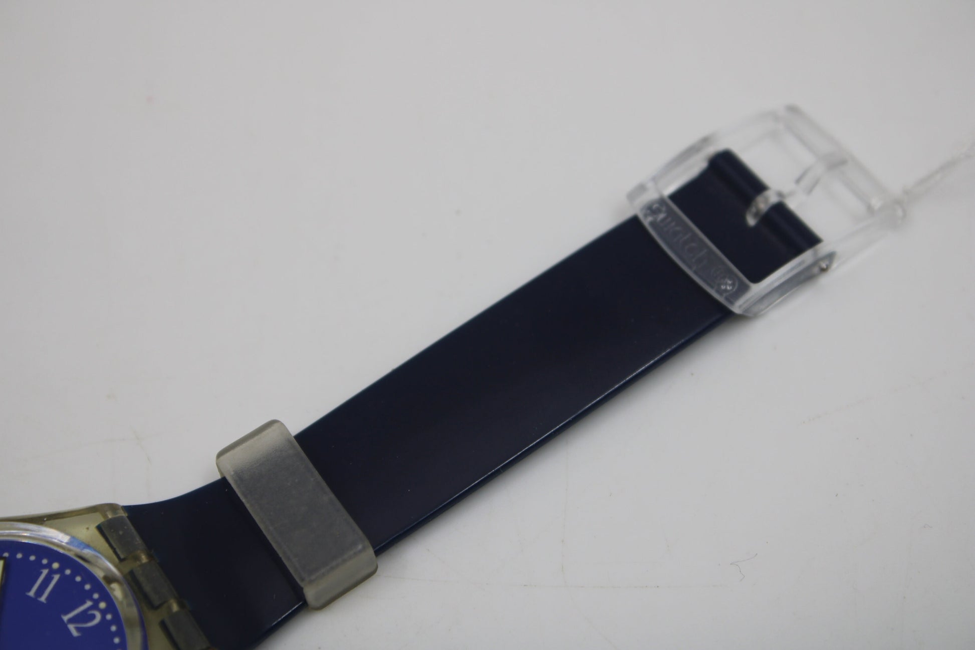 1992 Vintage Gents Swatch 'Blu-Lui' GK400, in a nice, used condition, working 100% with the original strap