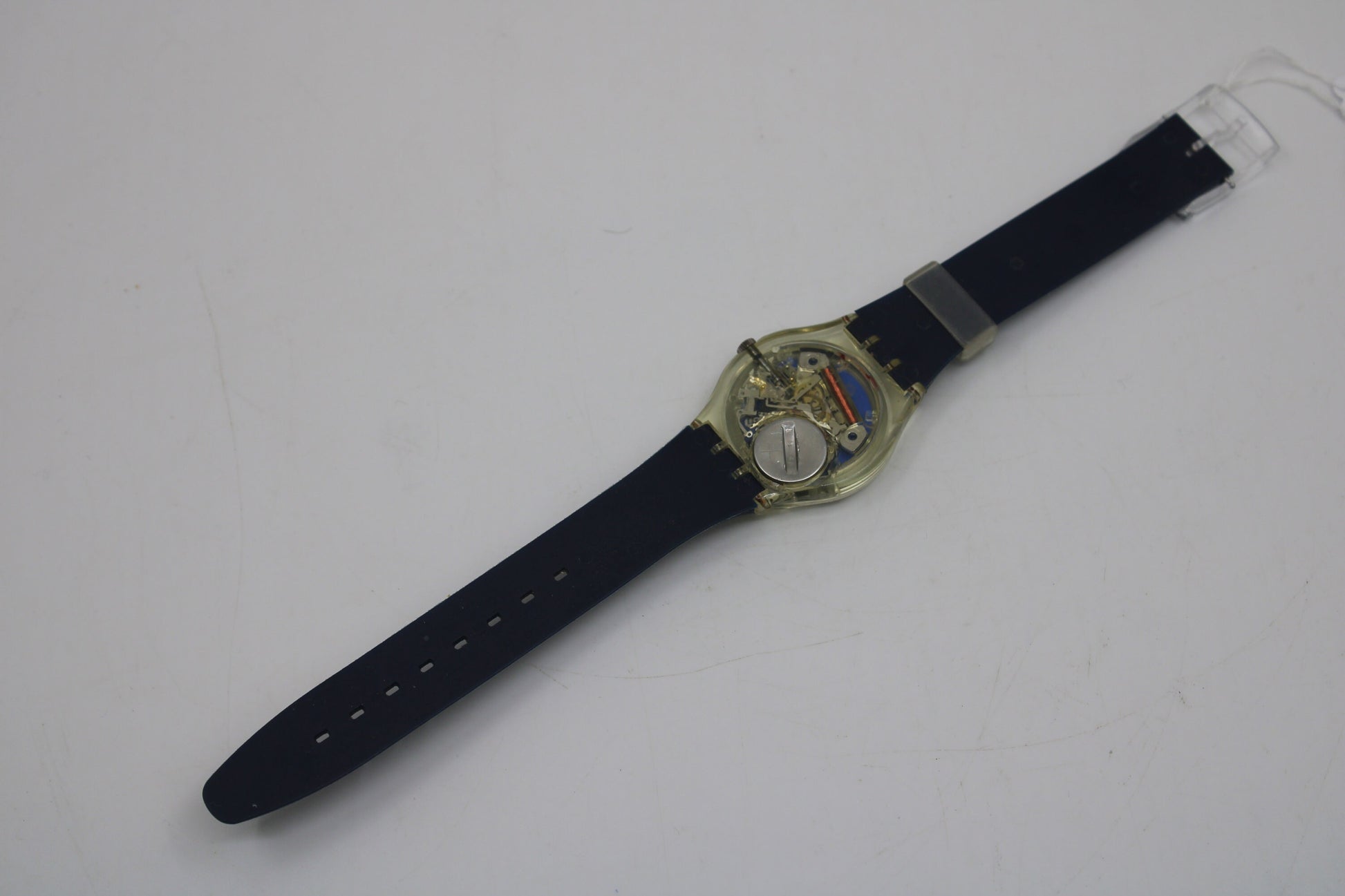 1992 Vintage Gents Swatch 'Blu-Lui' GK400, in a nice, used condition, working 100% with the original strap