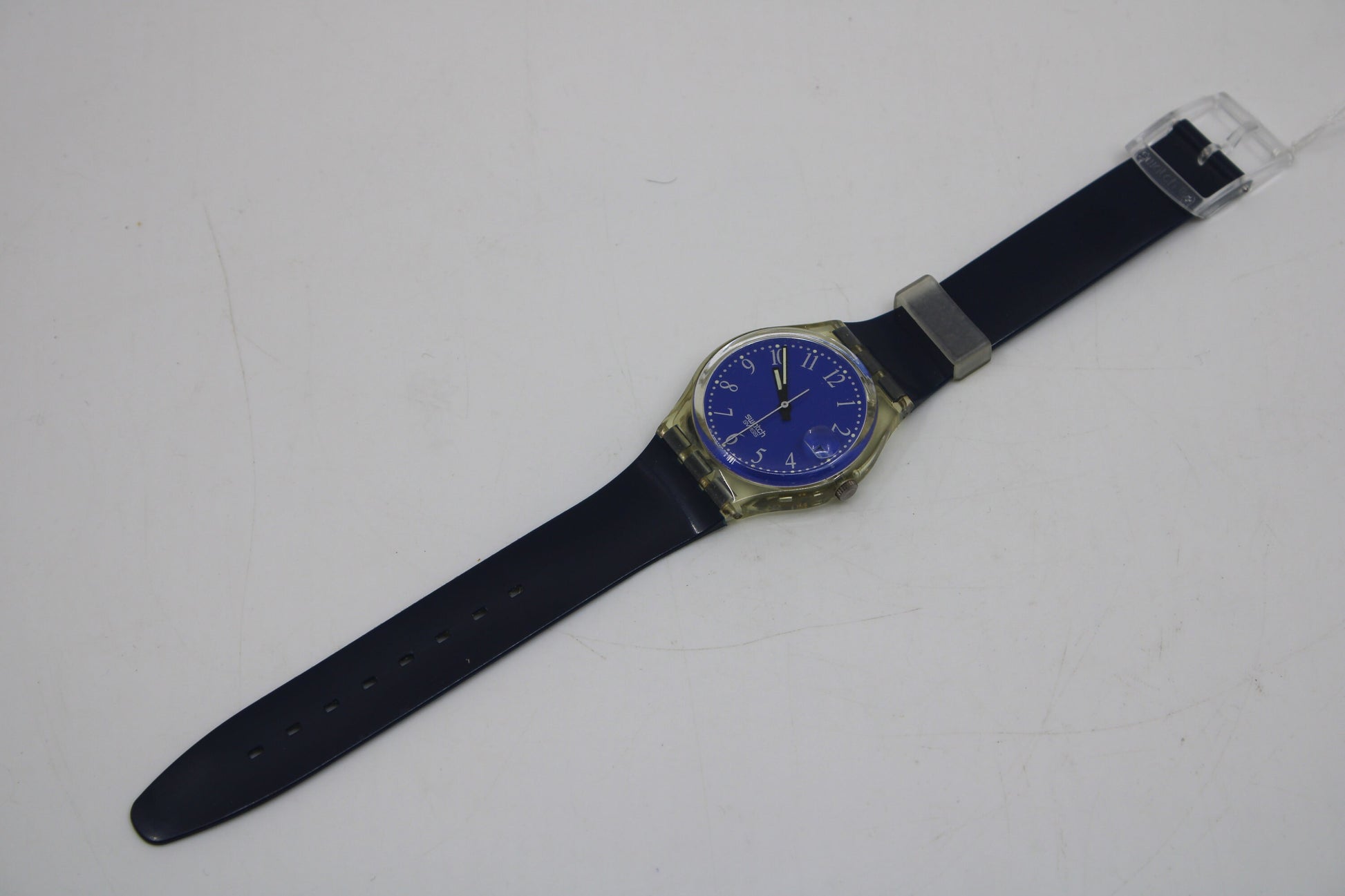 1992 Vintage Gents Swatch 'Blu-Lui' GK400, in a nice, used condition, working 100% with the original strap