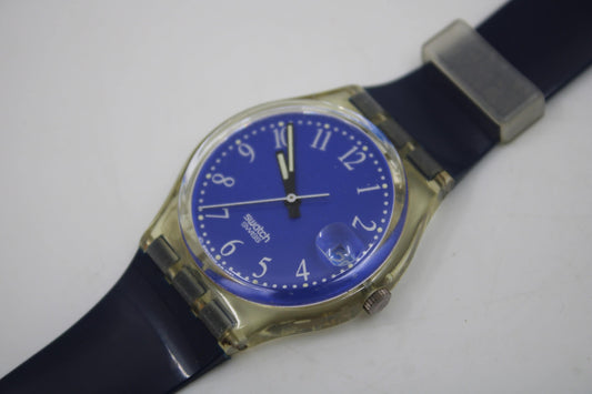 1992 Vintage Gents Swatch 'Blu-Lui' GK400, in a nice, used condition, working 100% with the original strap