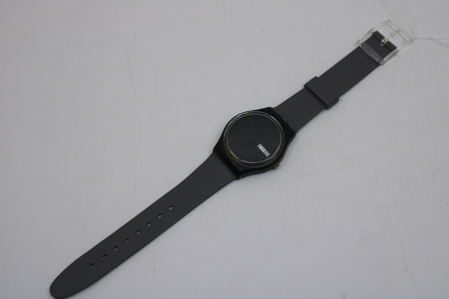 1988 Vintage Gents Swatch 'White Window' GB711, in a nice, used condition, working 100% with non-original strap