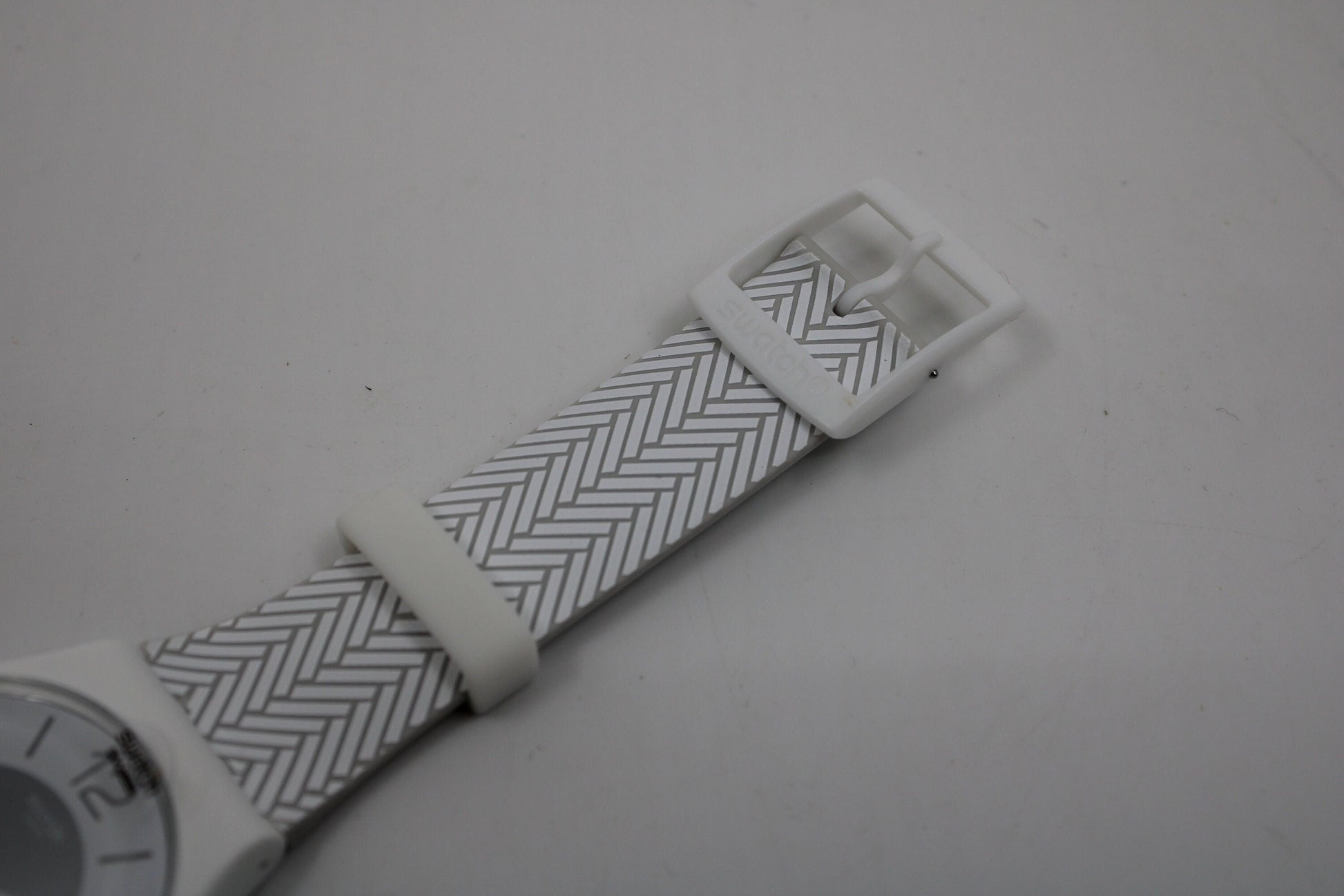 Vintage New Gents Swatch 'White Glove' SUOW131, NEW OLD STOCK, Never Worn, working 100% with the original strap