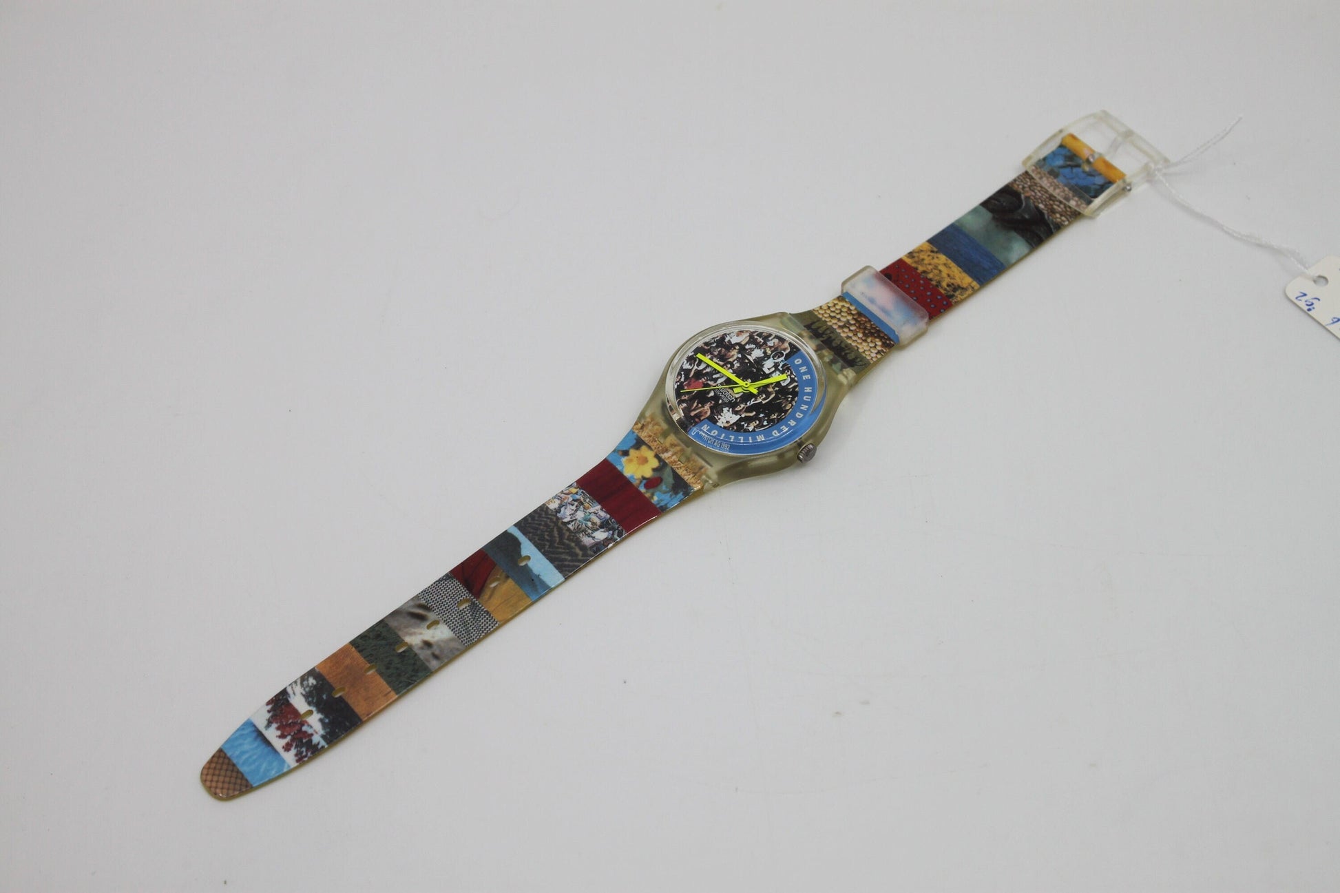 NEW OLD STOCK 1992 Vintage Gents Swatch 'The People' GZ126, working 100% with the original strap