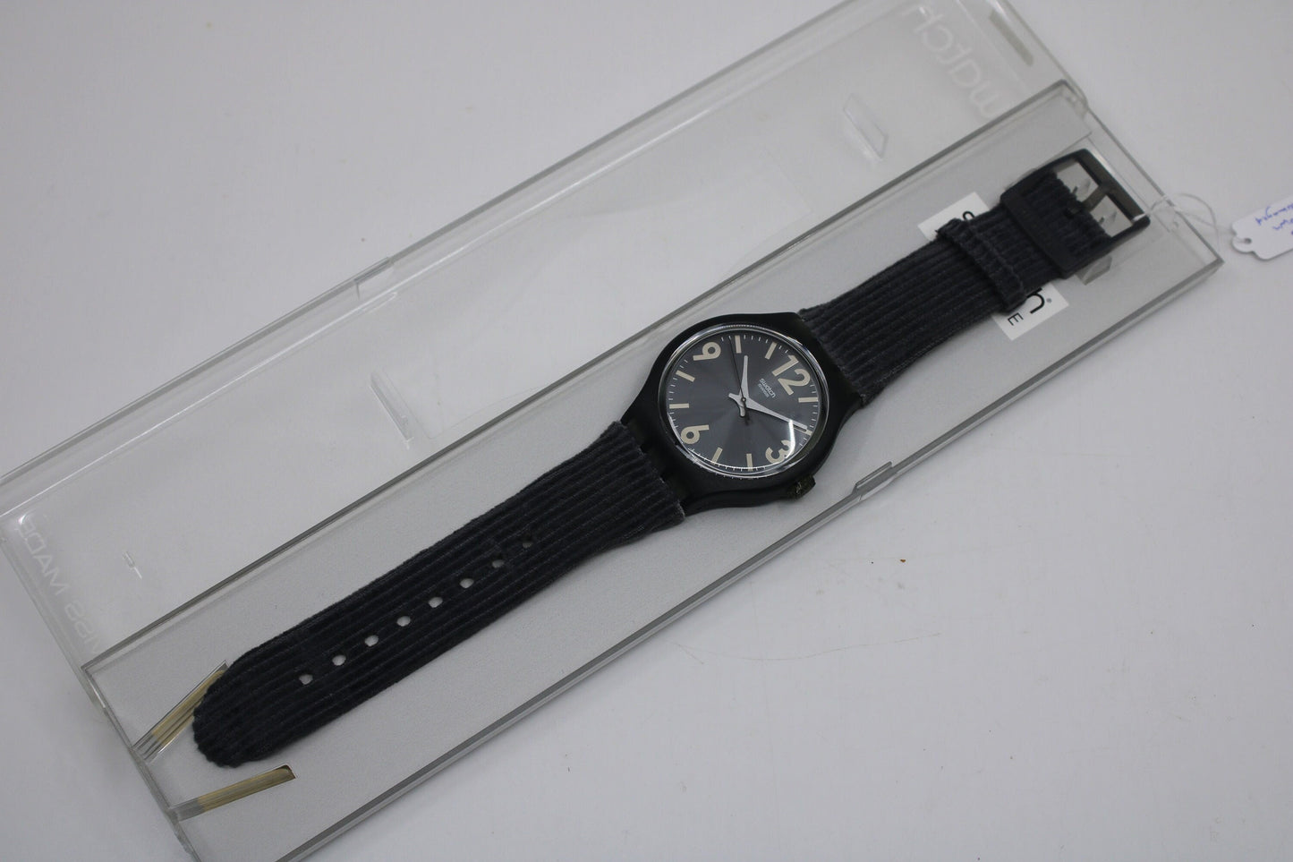 2003 Vintage Gents X-Large Swatch, 'Just Enough', SUDM101, NEW and UNWORN, working 100% nice vintage Swatch watch, Crown is DAMAGED