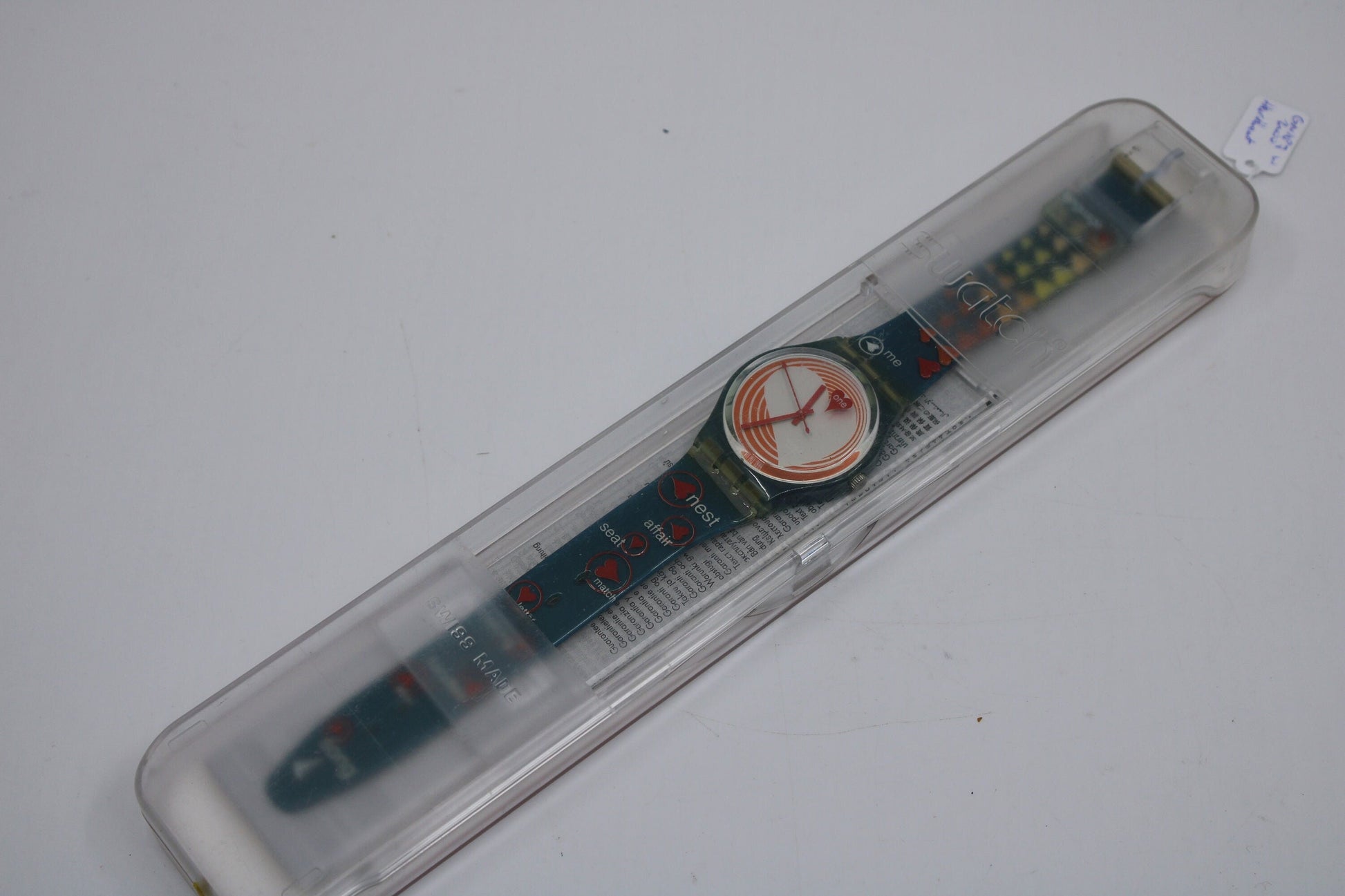 2000 Vintage Gents Valentines Swatch, 'Heartbeat', GN187, NEW and UNWORN, working 100% nice early vintage Swatch watch, strapholder broken