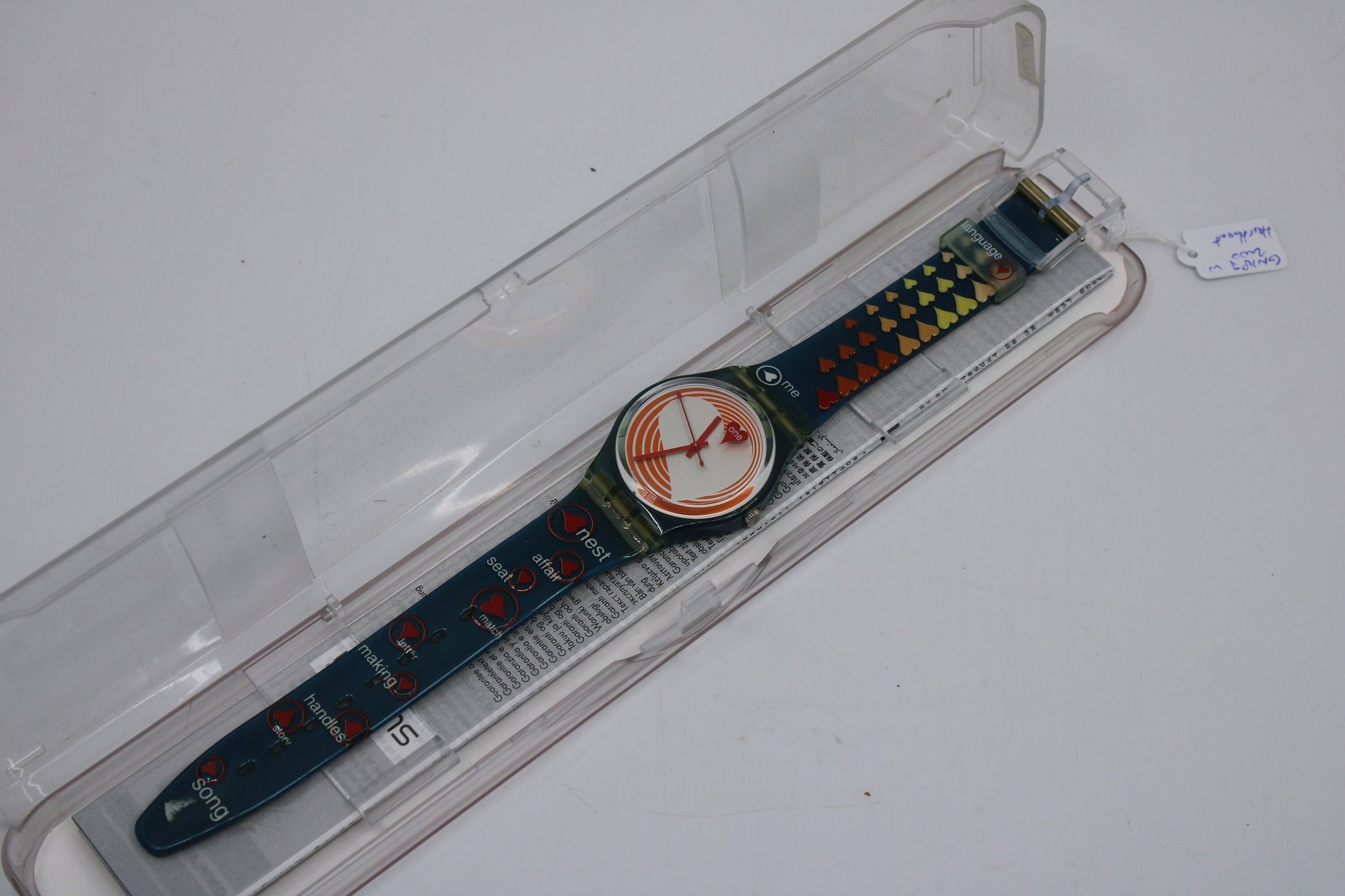 2000 Vintage Gents Valentines Swatch, 'Heartbeat', GN187, NEW and UNWORN, working 100% nice early vintage Swatch watch, strapholder broken