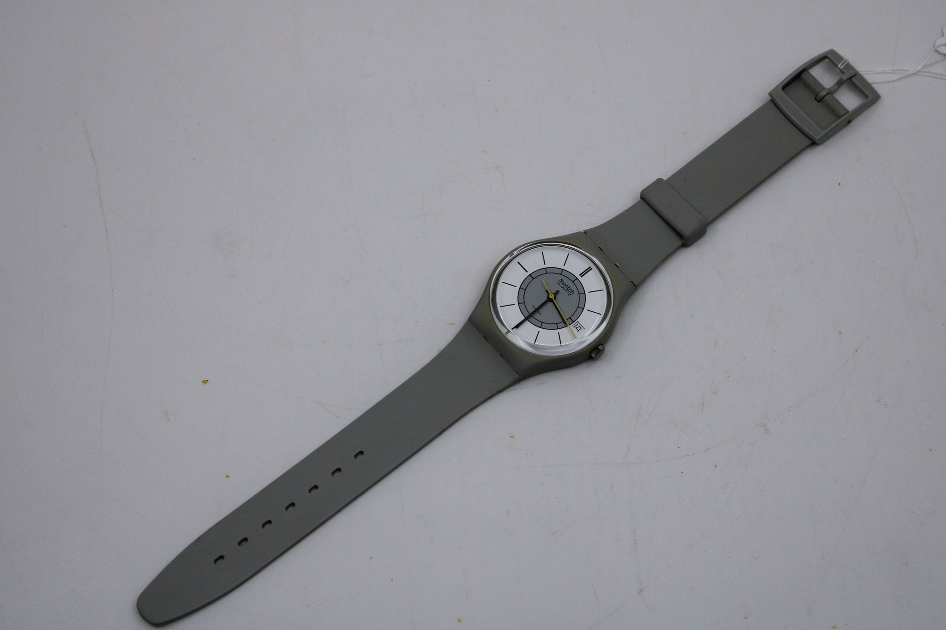 1984, SECOND YEAR Swatch, Gents, 'Grey Markers', GM400, Near Mint Condition, 100% working, Original Strap