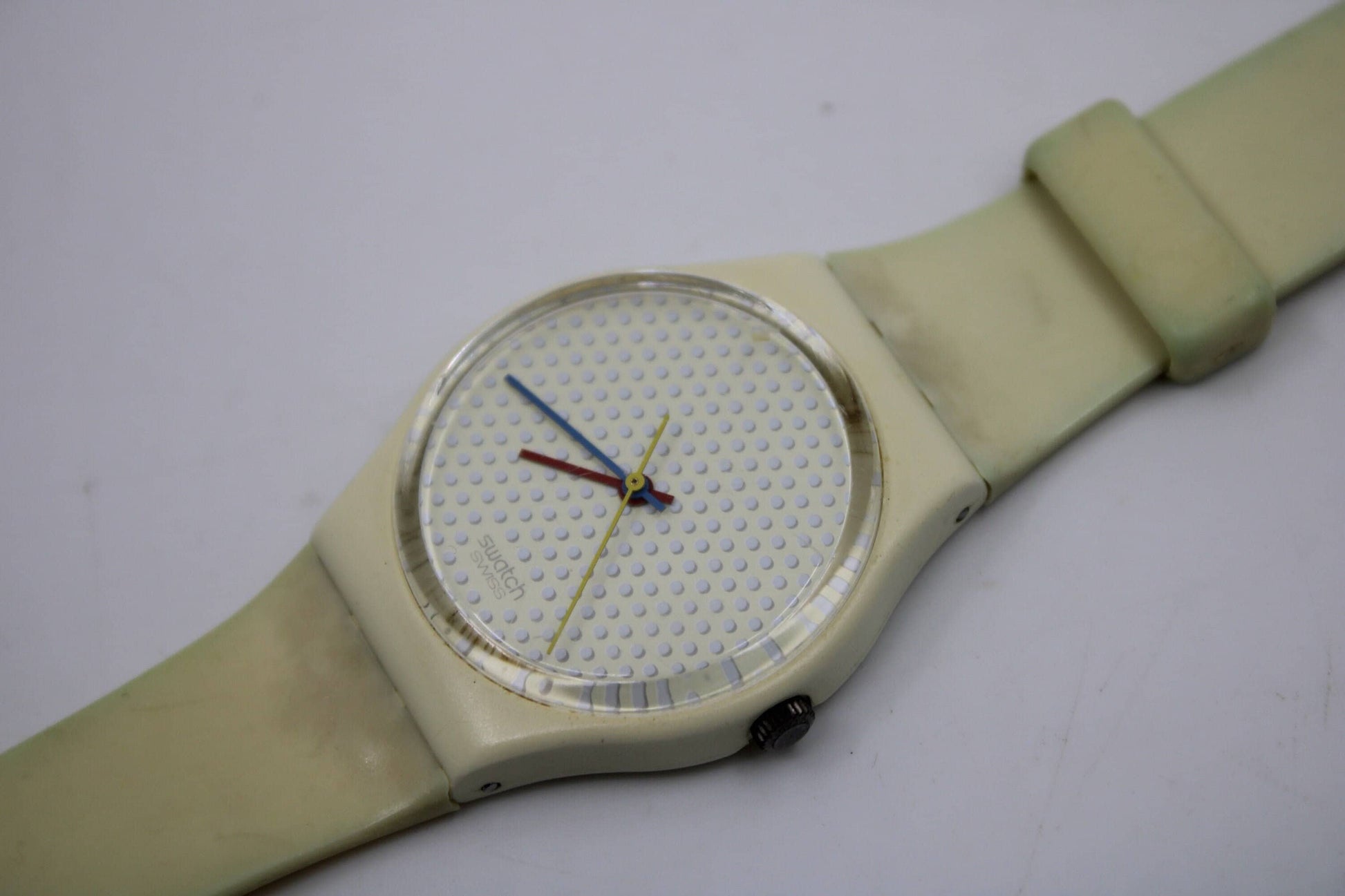 1986, Vintage Gents Swatch 'Ping Pong White', GW105, NO box, In Very Good Condition, working 100%, Original Strap