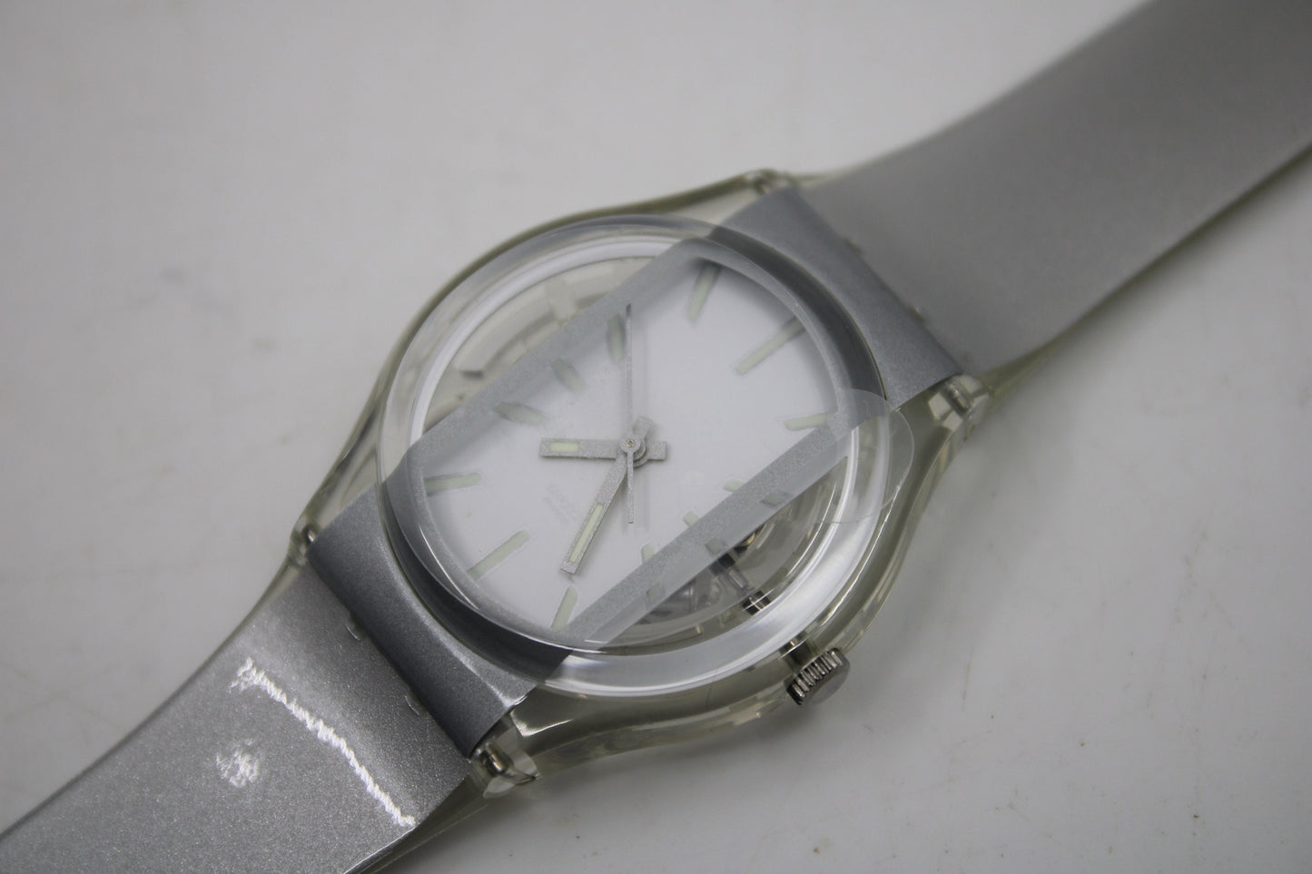 2001 Vintage Gents Swatch 'Masking' GK335, UNUSED and NEW old stock with original box and accessoires