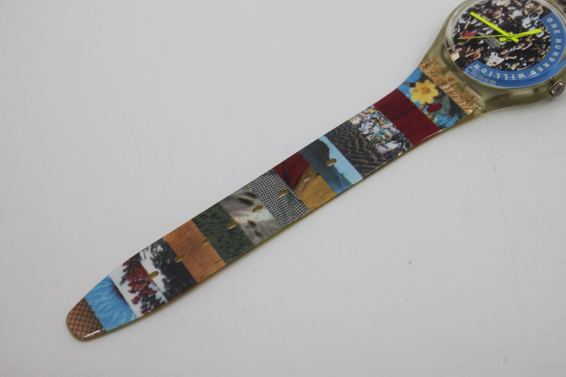 NEW OLD STOCK 1992 Vintage Gents Swatch 'The People' GZ126, working 100% with the original strap