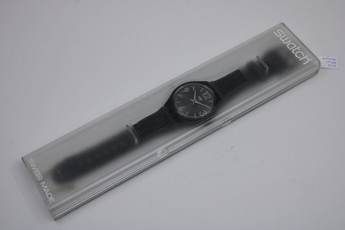 2003 Vintage Gents X-Large Swatch, 'Just Enough', SUDM101, NEW and UNWORN, working 100% nice vintage Swatch watch, Crown is DAMAGED