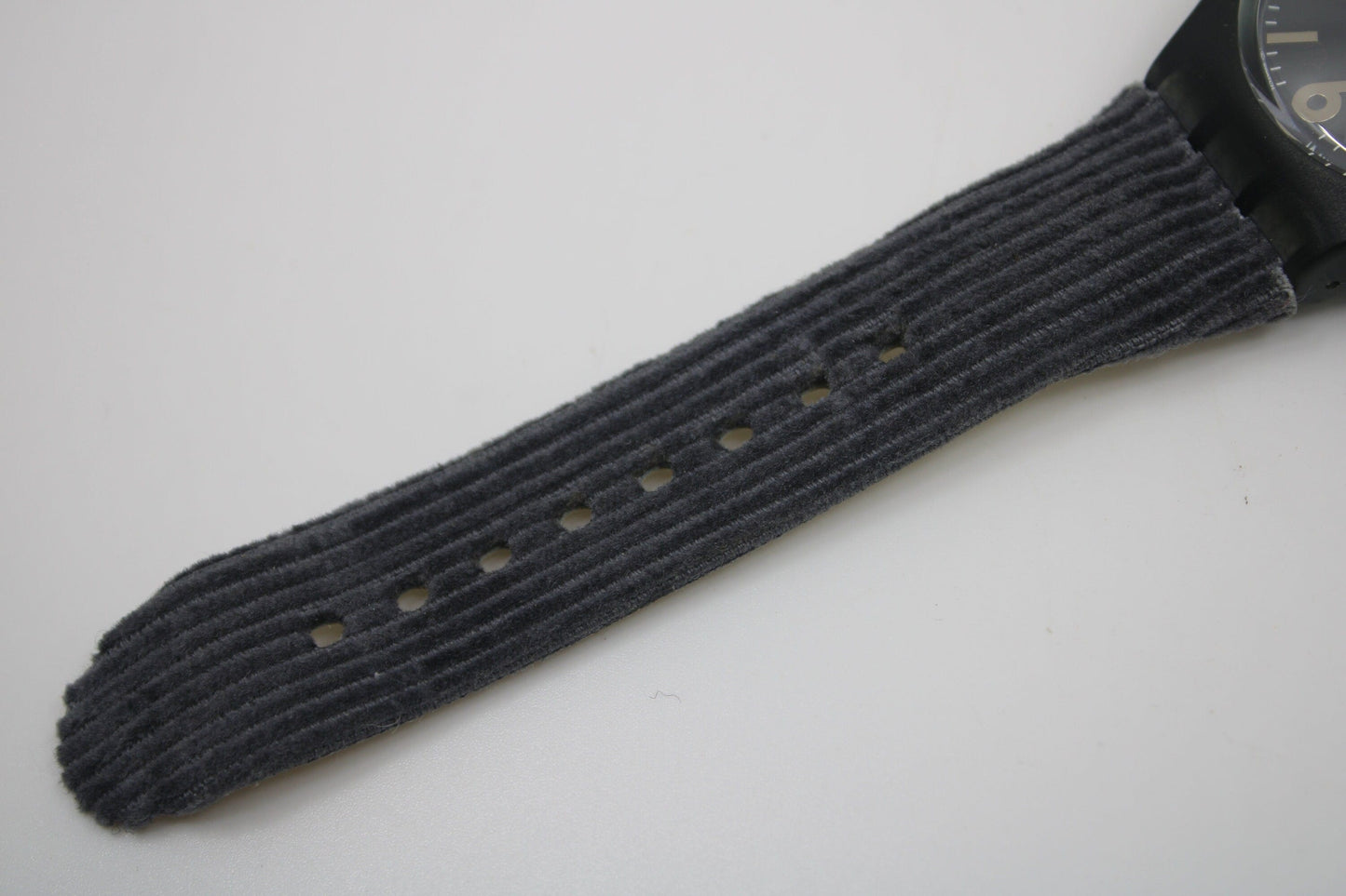 2003 Vintage Gents X-Large Swatch, 'Just Enough', SUDM101, NEW and UNWORN, working 100% nice vintage Swatch watch, Crown is DAMAGED