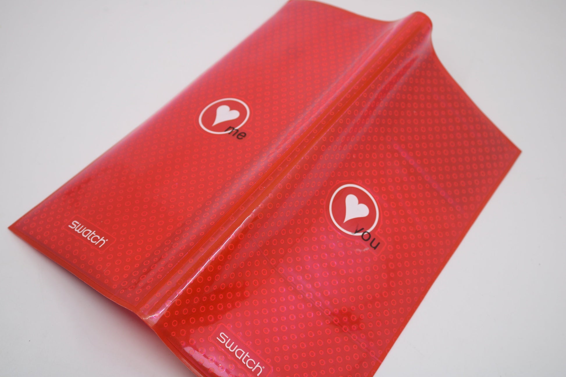 2000 Vintage Gents Valentines Swatch, 'Heartbeat', GN187, NEW and UNWORN, working 100% WITH original packaging