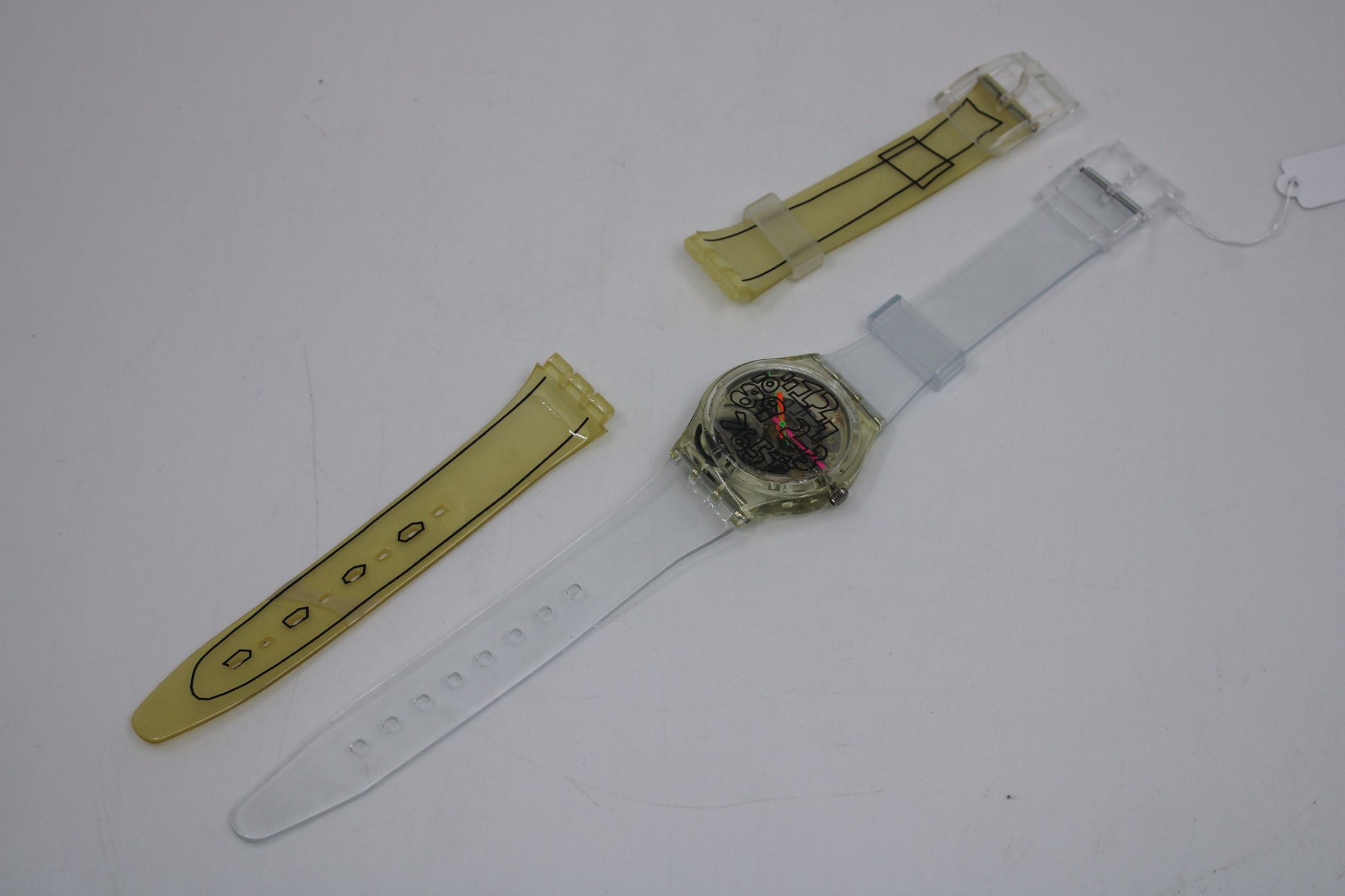 NEW OLD STOCK 1992 Vintage Gents Swatch 'Scribble' GZ124, working 100% with a new, unused strap