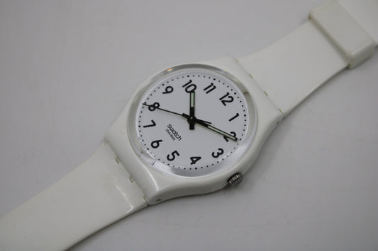 Very nice 17mm Gents Swatch, 'Just White', GW151, in perfect working order!