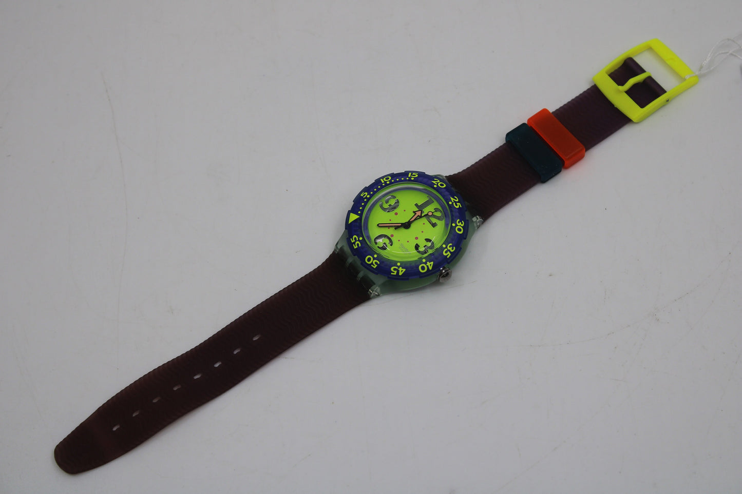 1992 Scuba SDN103 'Spray Up', vintage Swatch, UNWORN, New Old Stock condition, working 100%, ORIGINAL strap