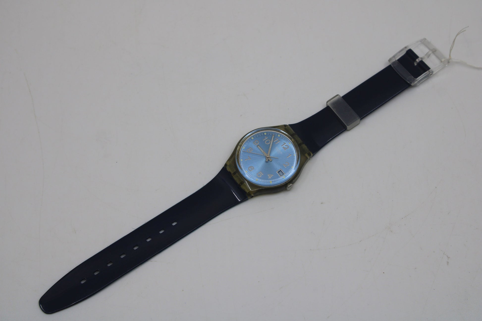 2000, 17mm Gents Swatch, 'Blue Choco', G415, rough condition, in perfect working order!