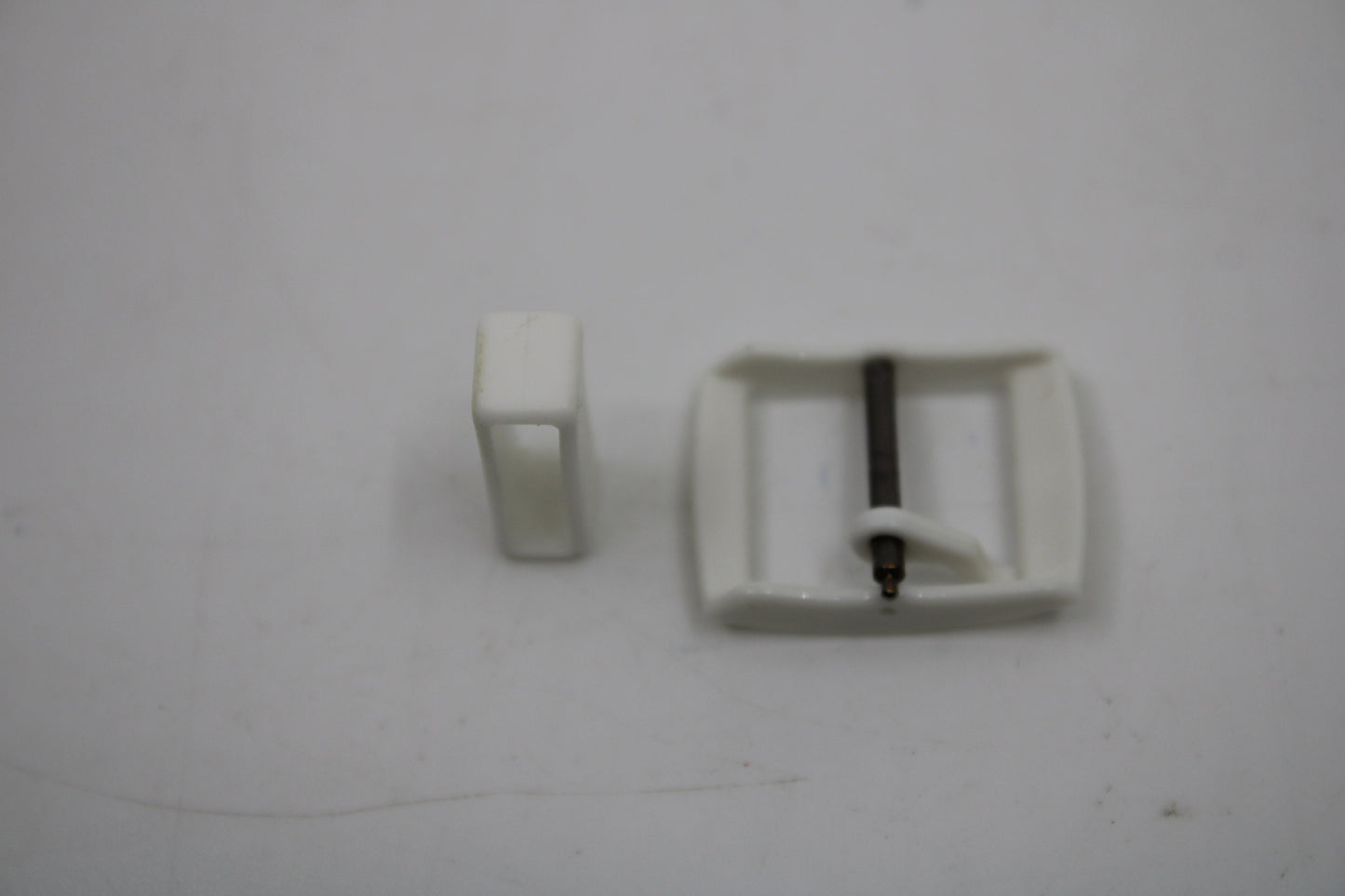 1990s, Vintage Original Swatch Buckle + Pin + Strap Holder, for Original GENTS only, Solid White, 17mm