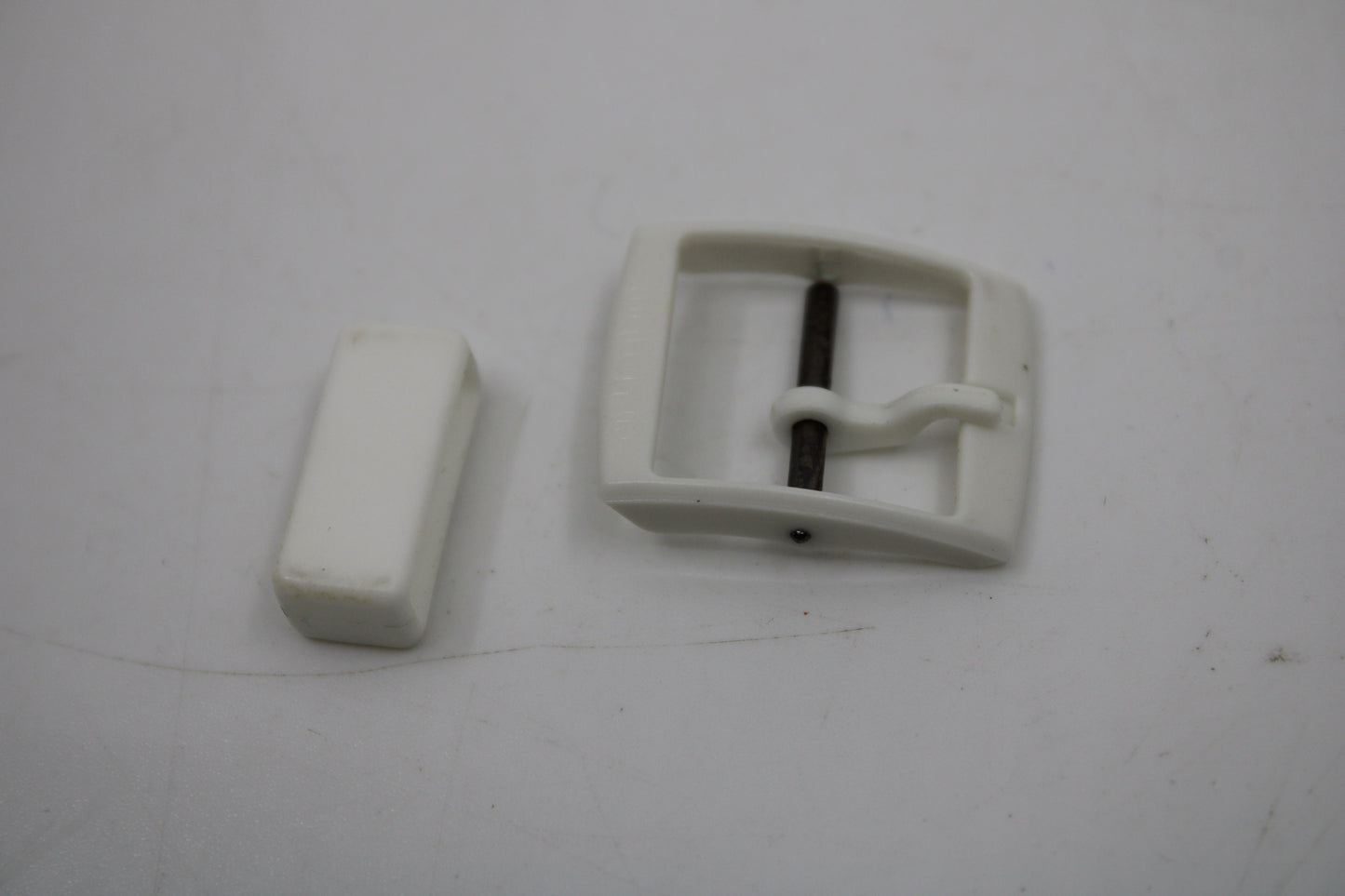 1990s, Vintage Original Swatch Buckle + Pin + Strap Holder, for Original GENTS only, Solid White, 17mm