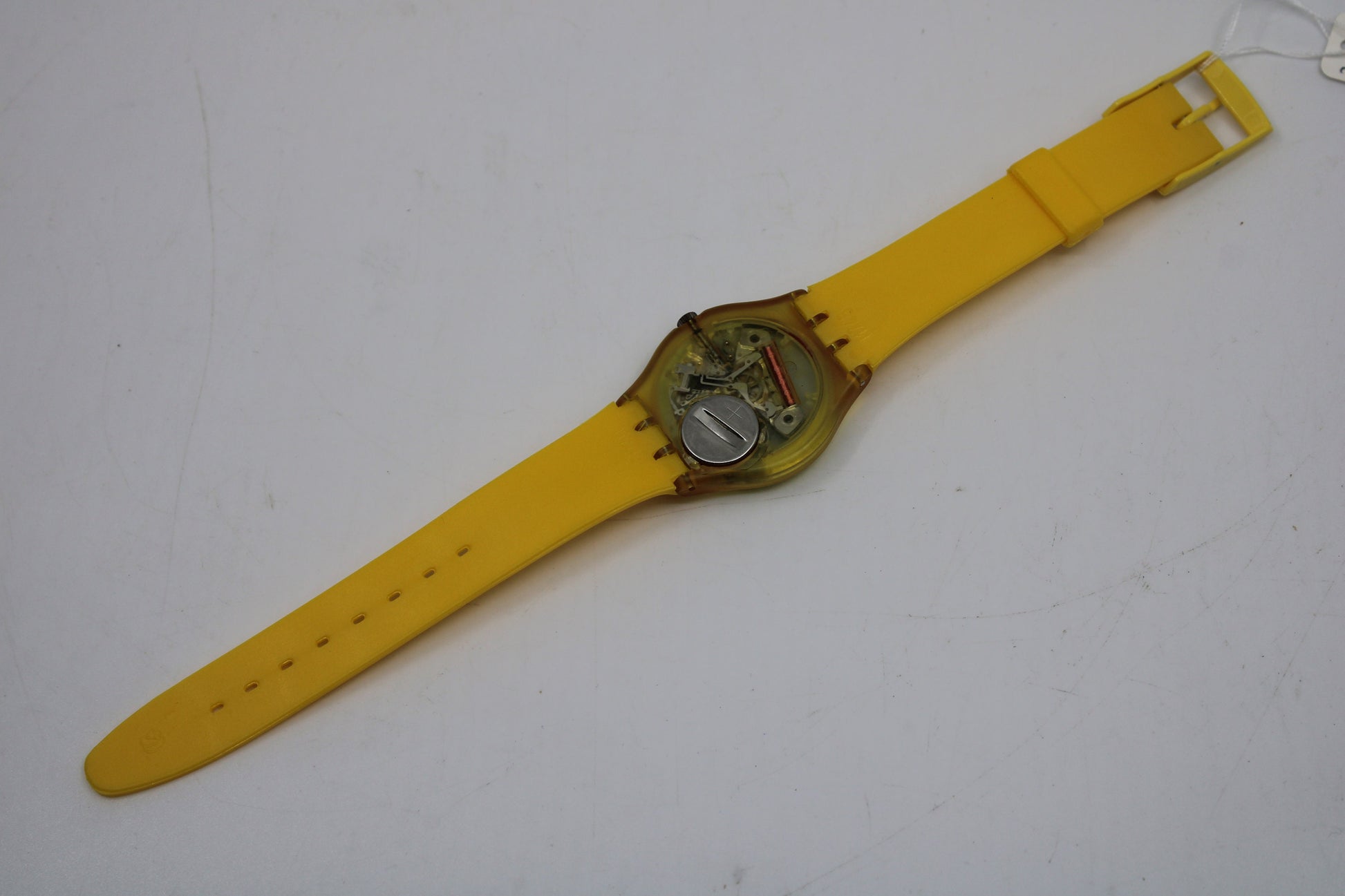 1990 Vintage Gents Swatch 'African Can' GK120, in a near mint or MINT condition, Working 100%, Non-Original Strap
