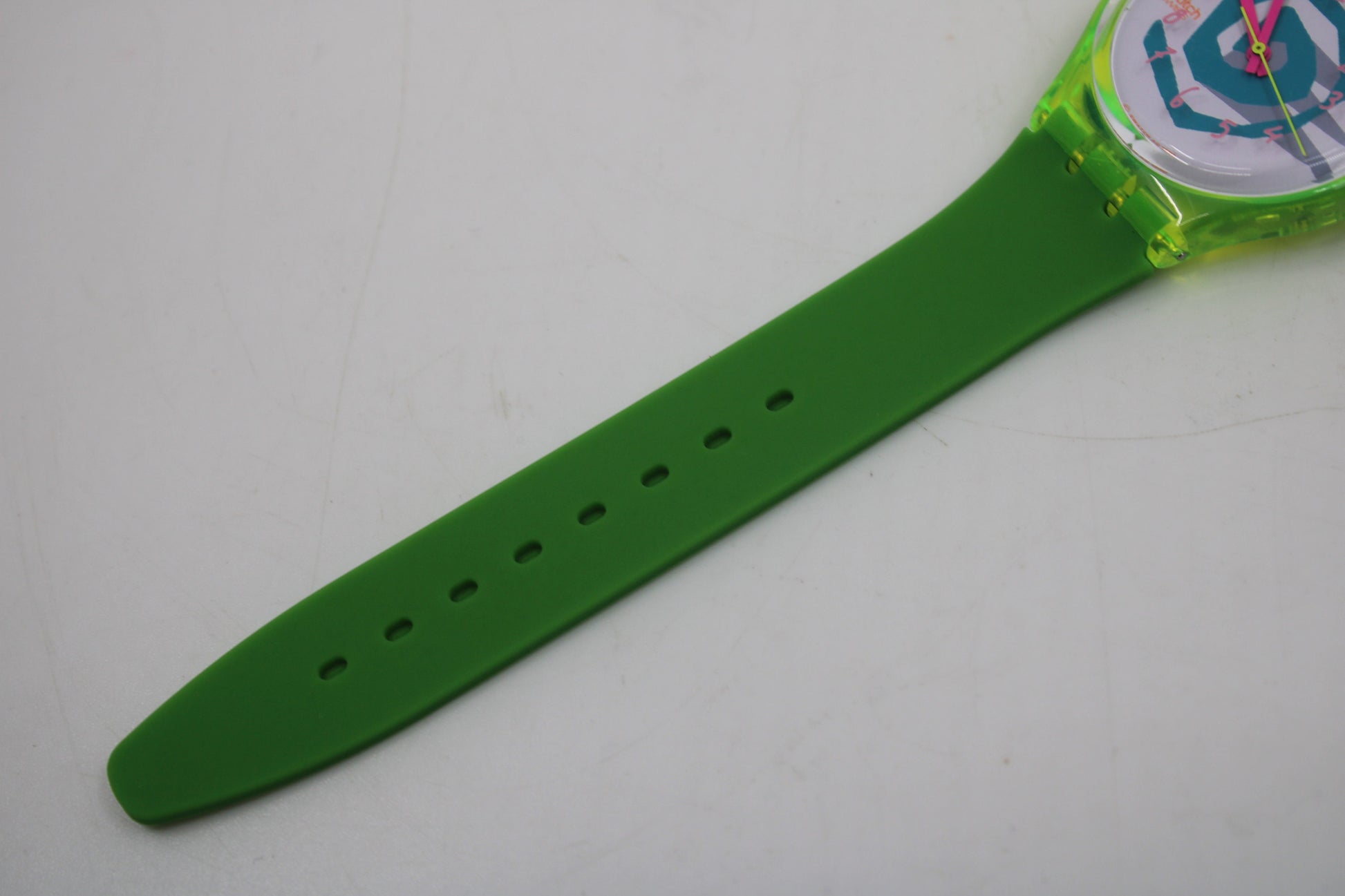NEW OLD STOCK 1991 Vintage Gents Swatch 'Bikini' GJ105, working 100% with a new, unused strap